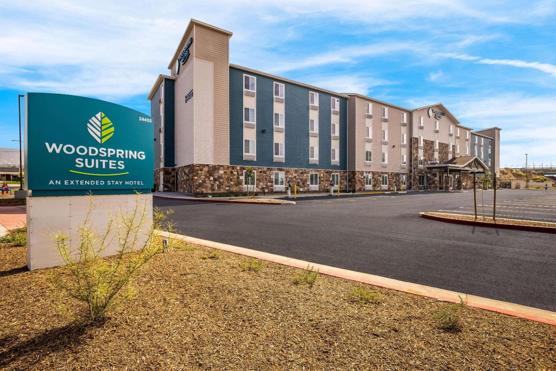 WoodSpring Suites Moreno Valley photo 2