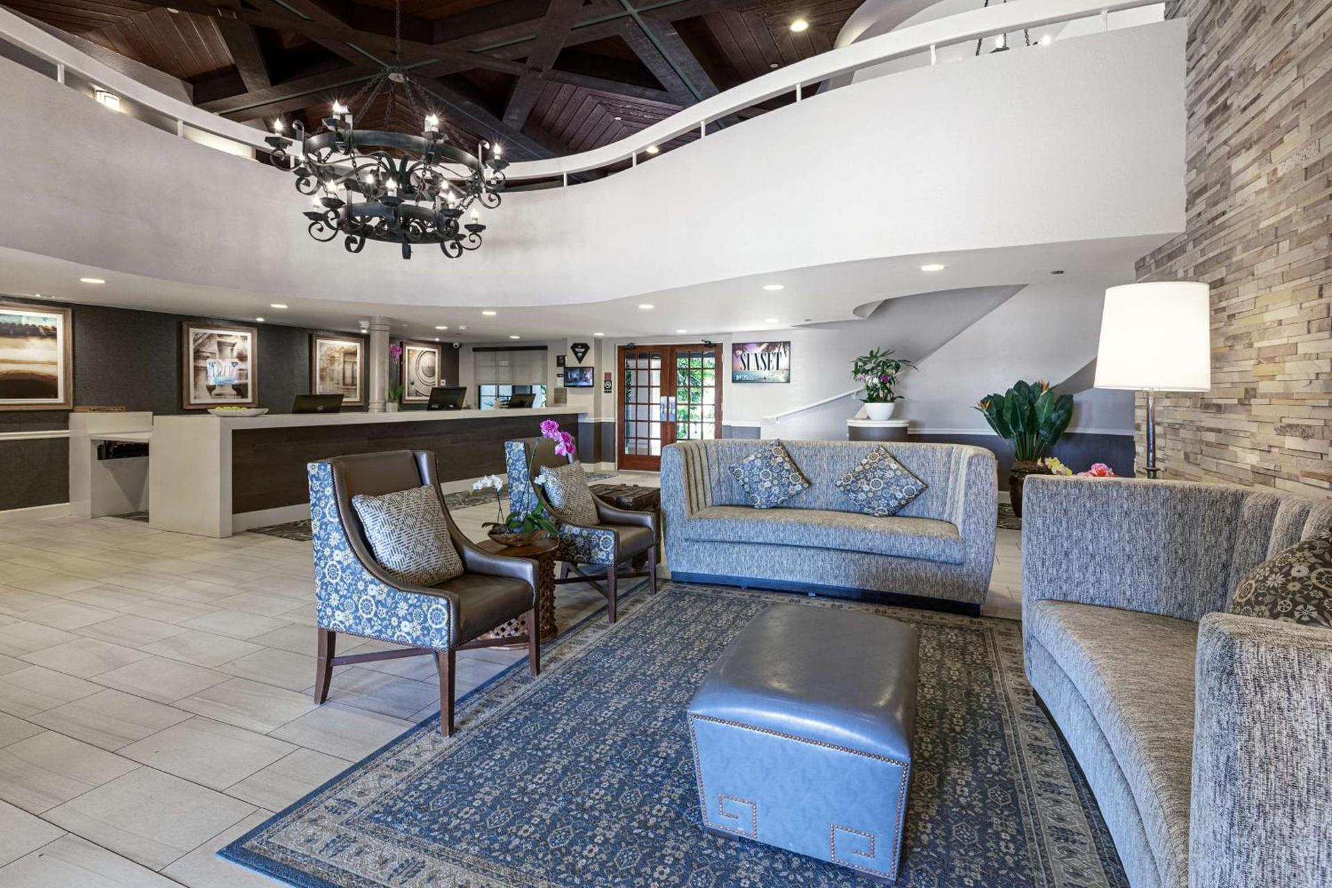 Best Western Plus Carpinteria Inn photo 3