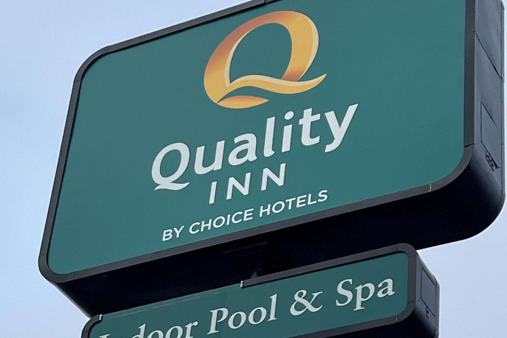 Quality Inn I-70 at Wanamaker photo 5