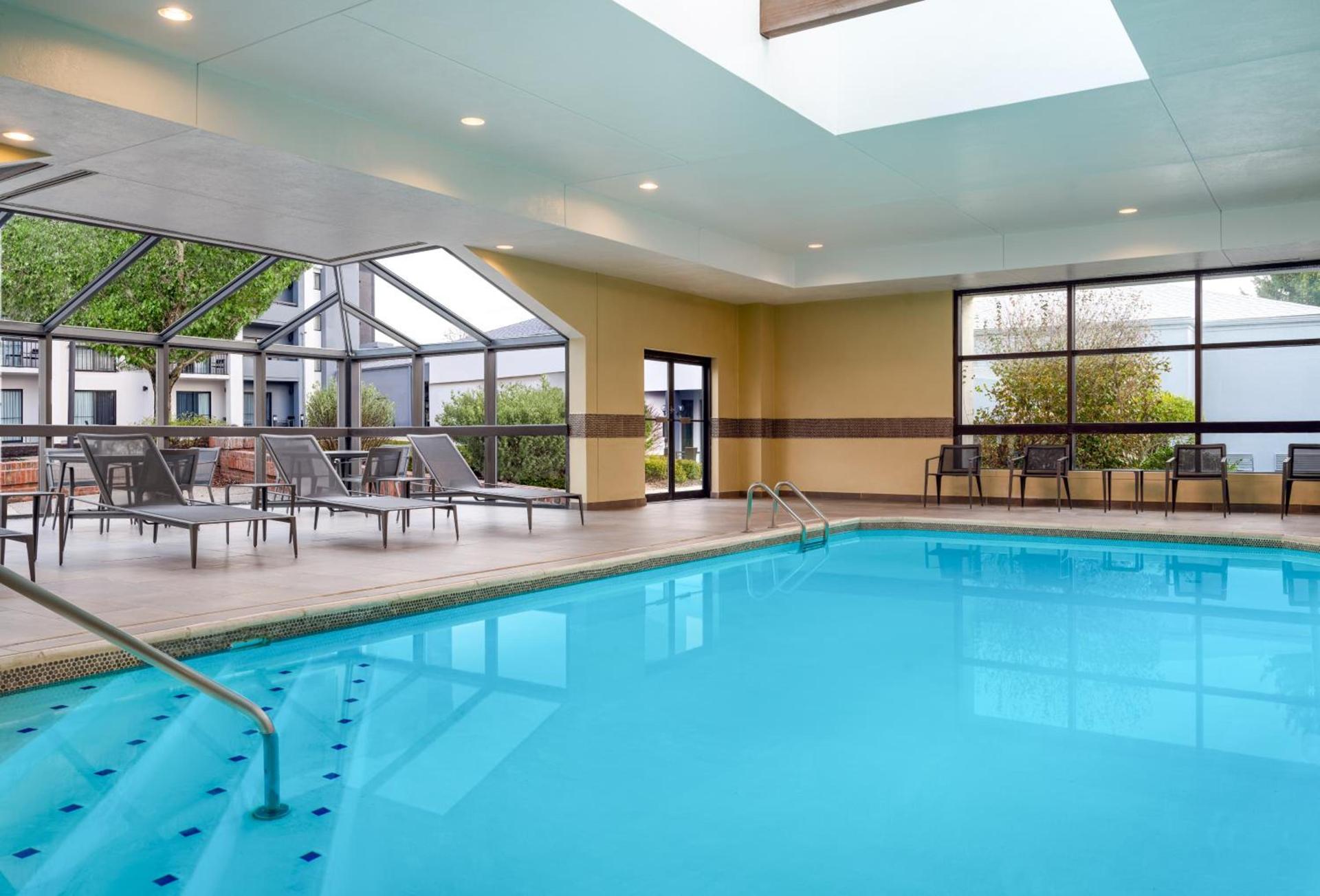 Courtyard Columbus Worthington photo 2
