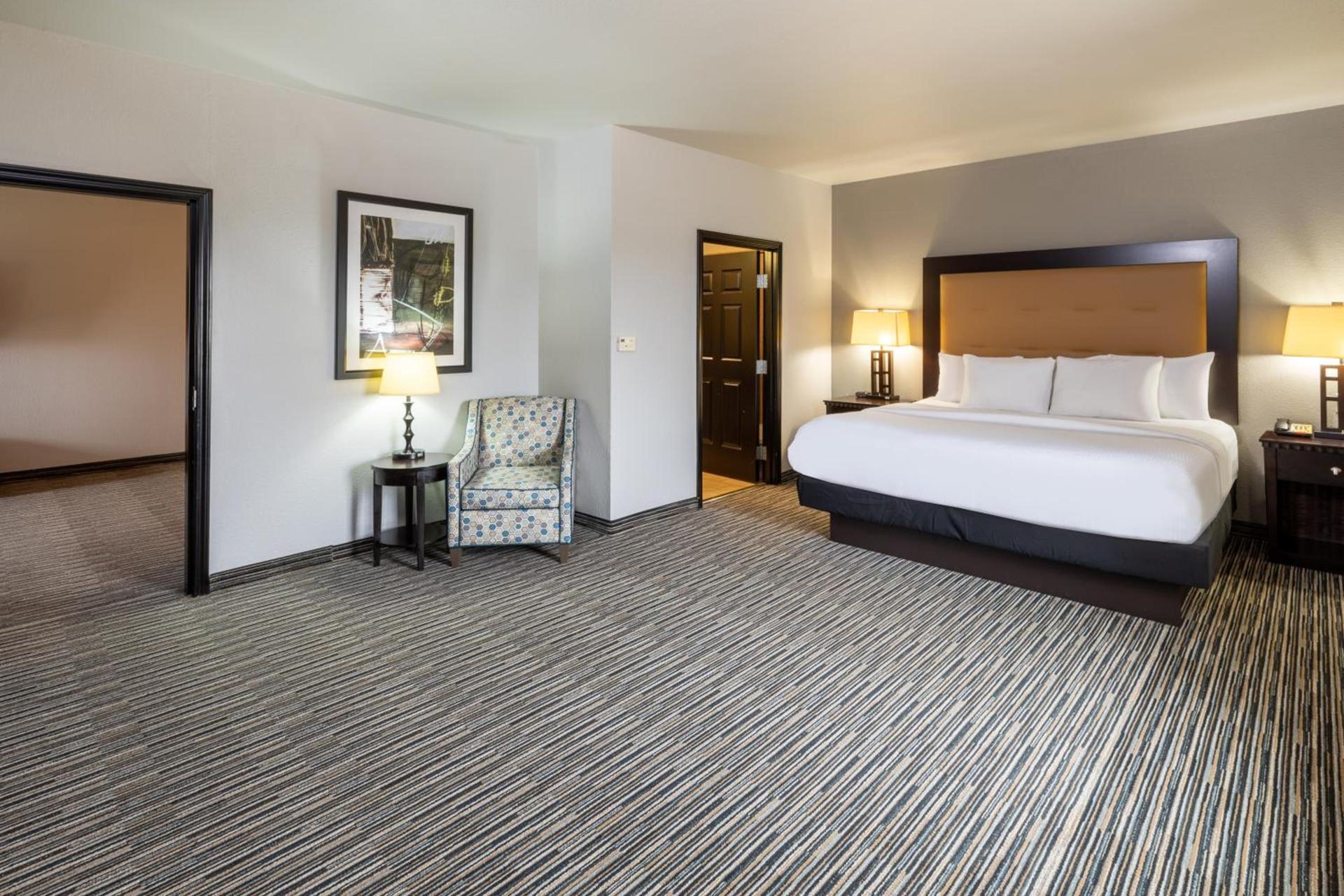 La Quinta by Wyndham Mt. Pleasant photo 36