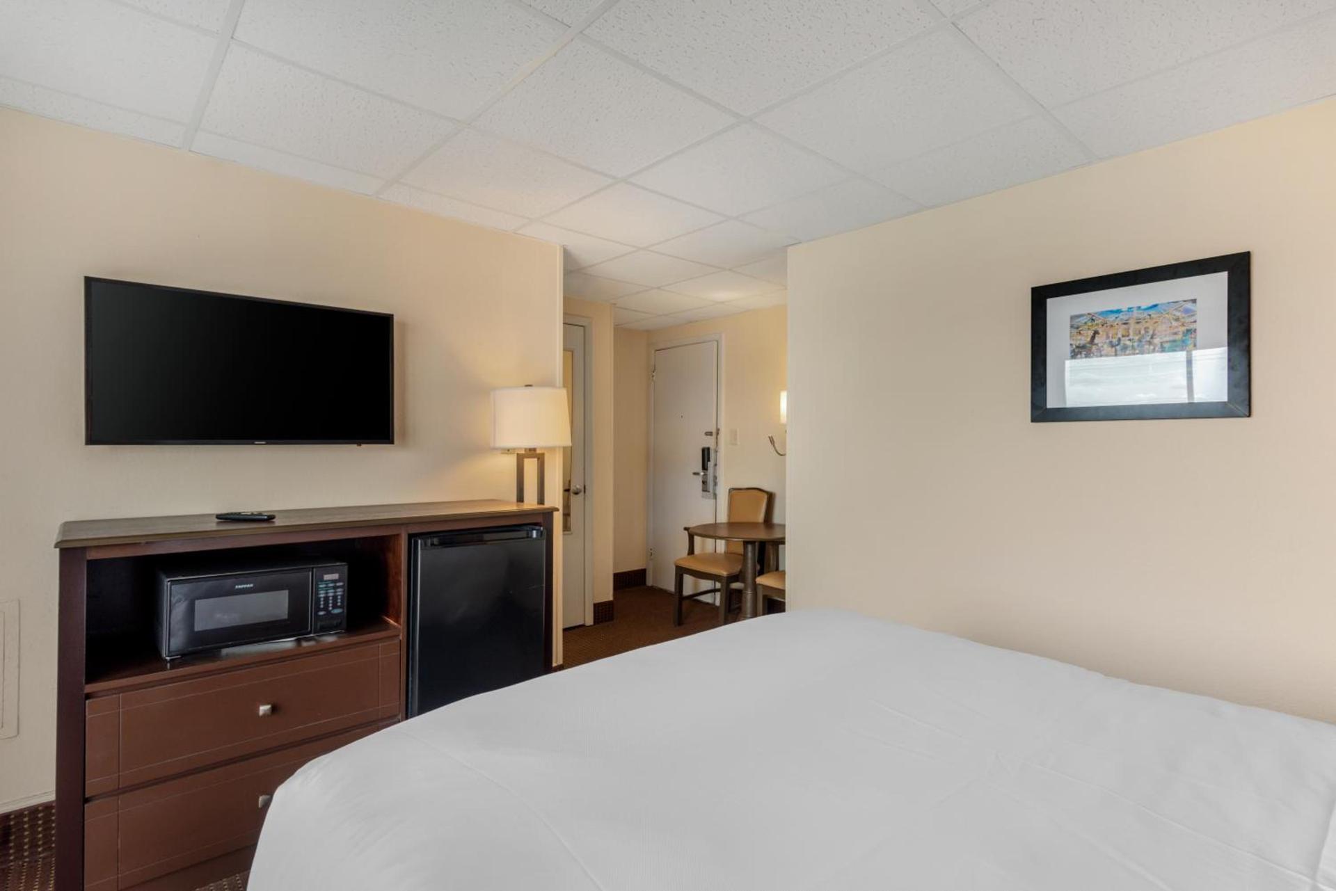 Quality Inn Ocean City Beachfront photo 17