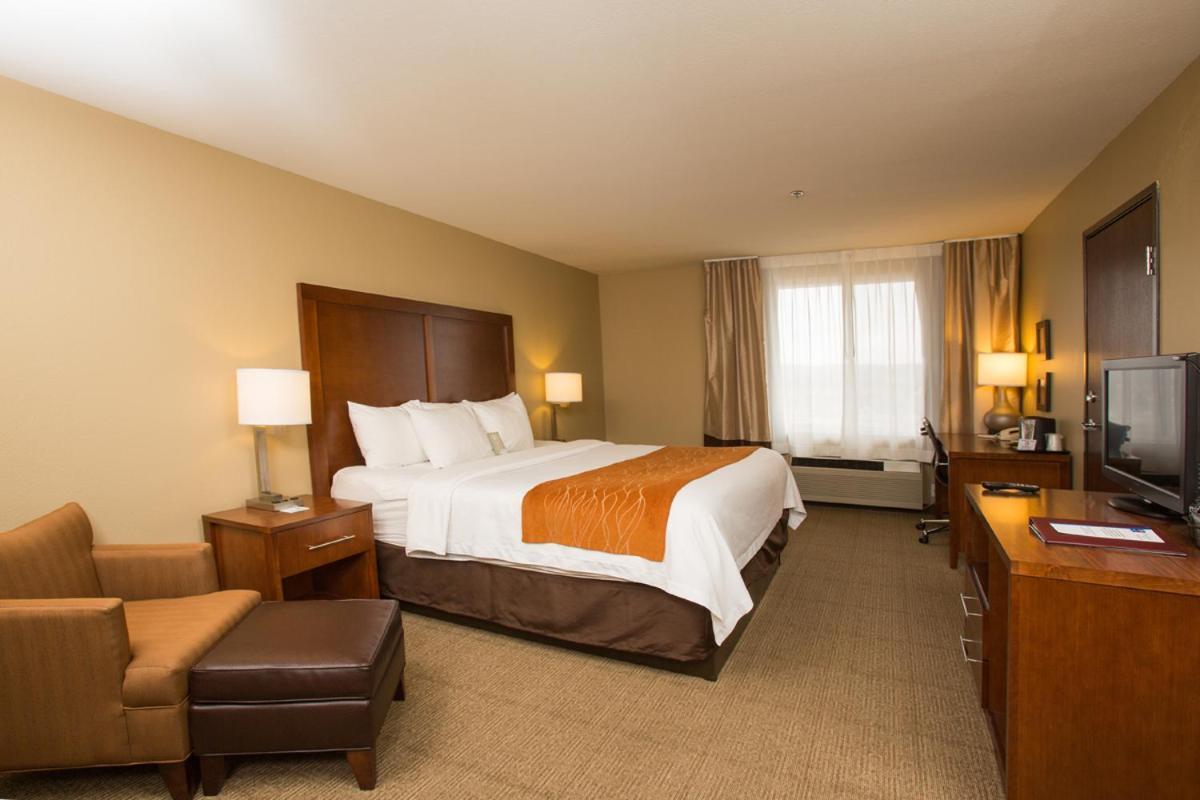 Comfort Inn & Suites Spokane Valley Central photo 2