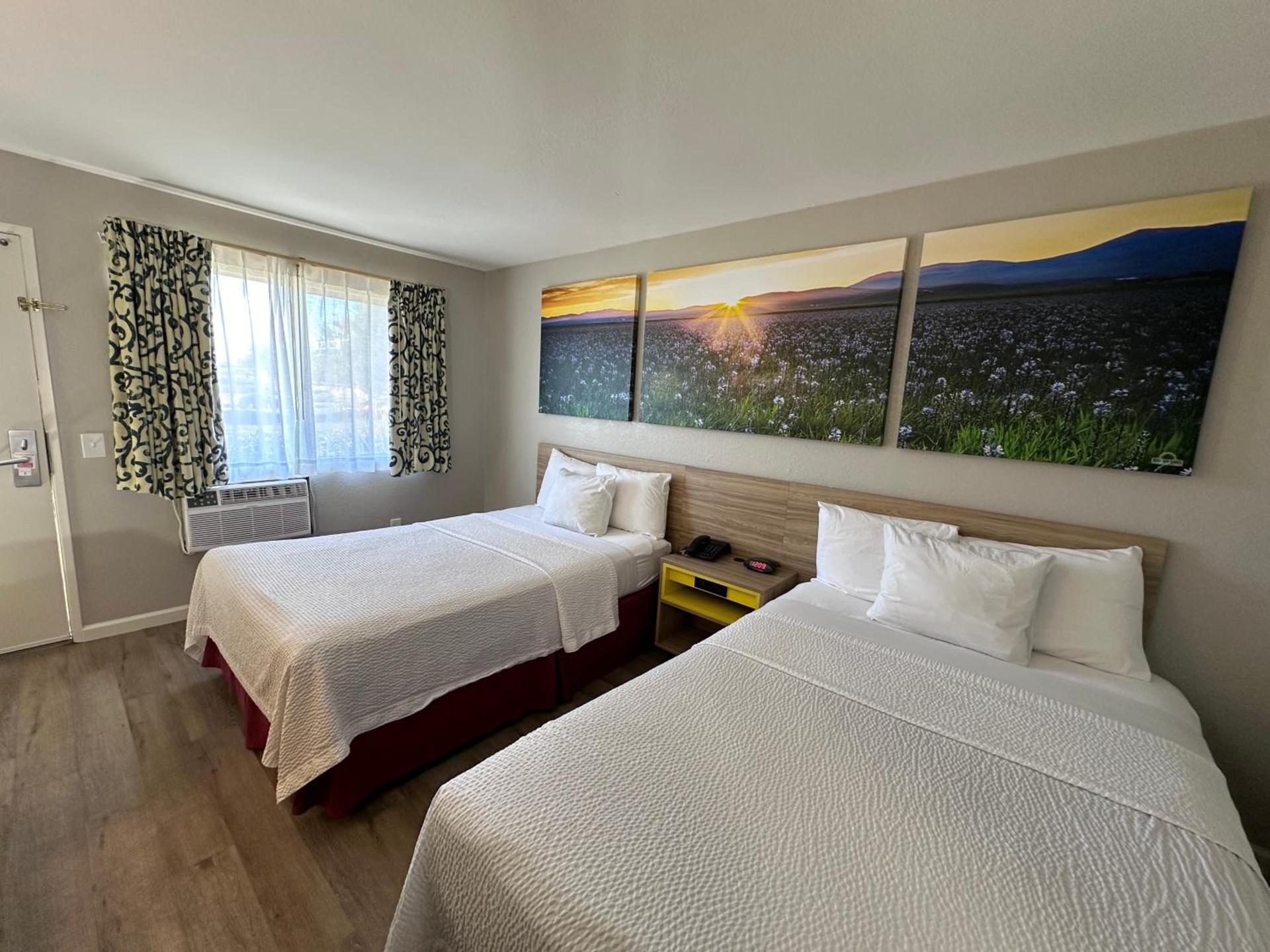 Days Inn by Wyndham San Marcos photo 8