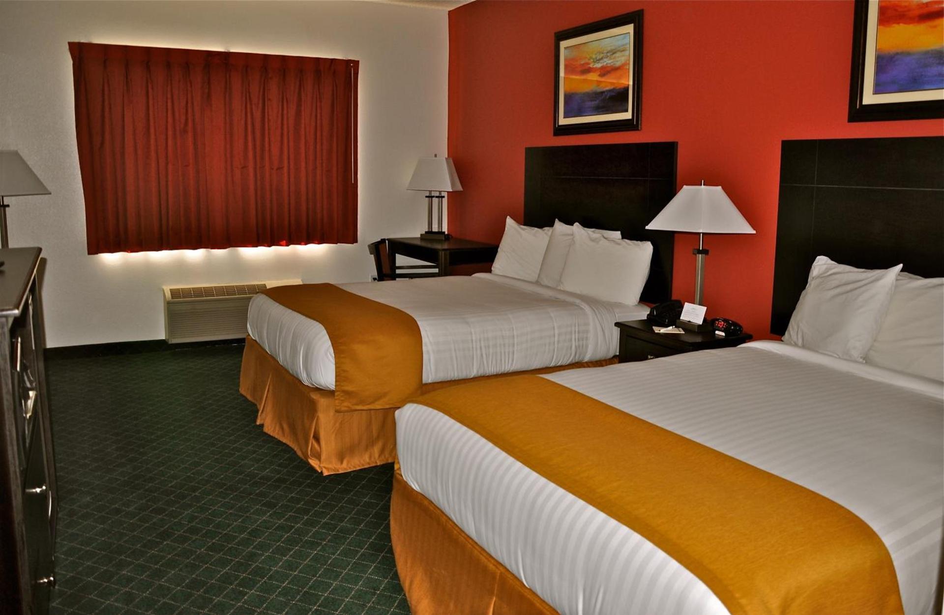 Landmark Inn Fort Irwin photo 2