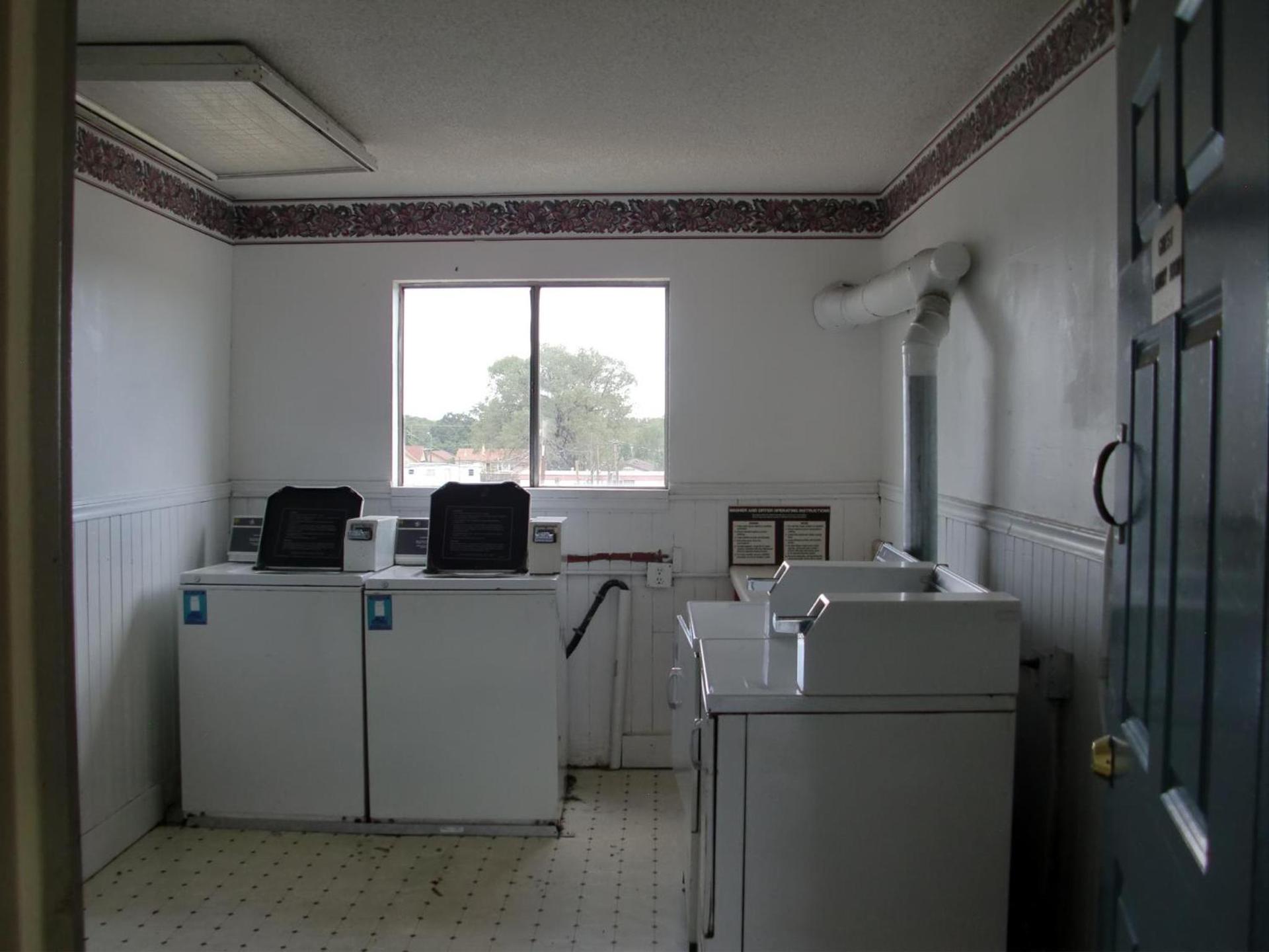 TravelStar Inn & Suites photo 15