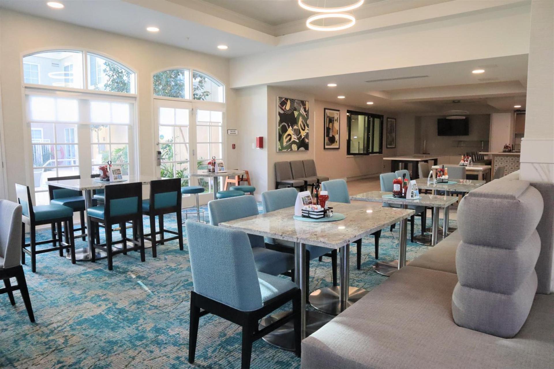 Hilton Garden Inn Calabasas photo 16
