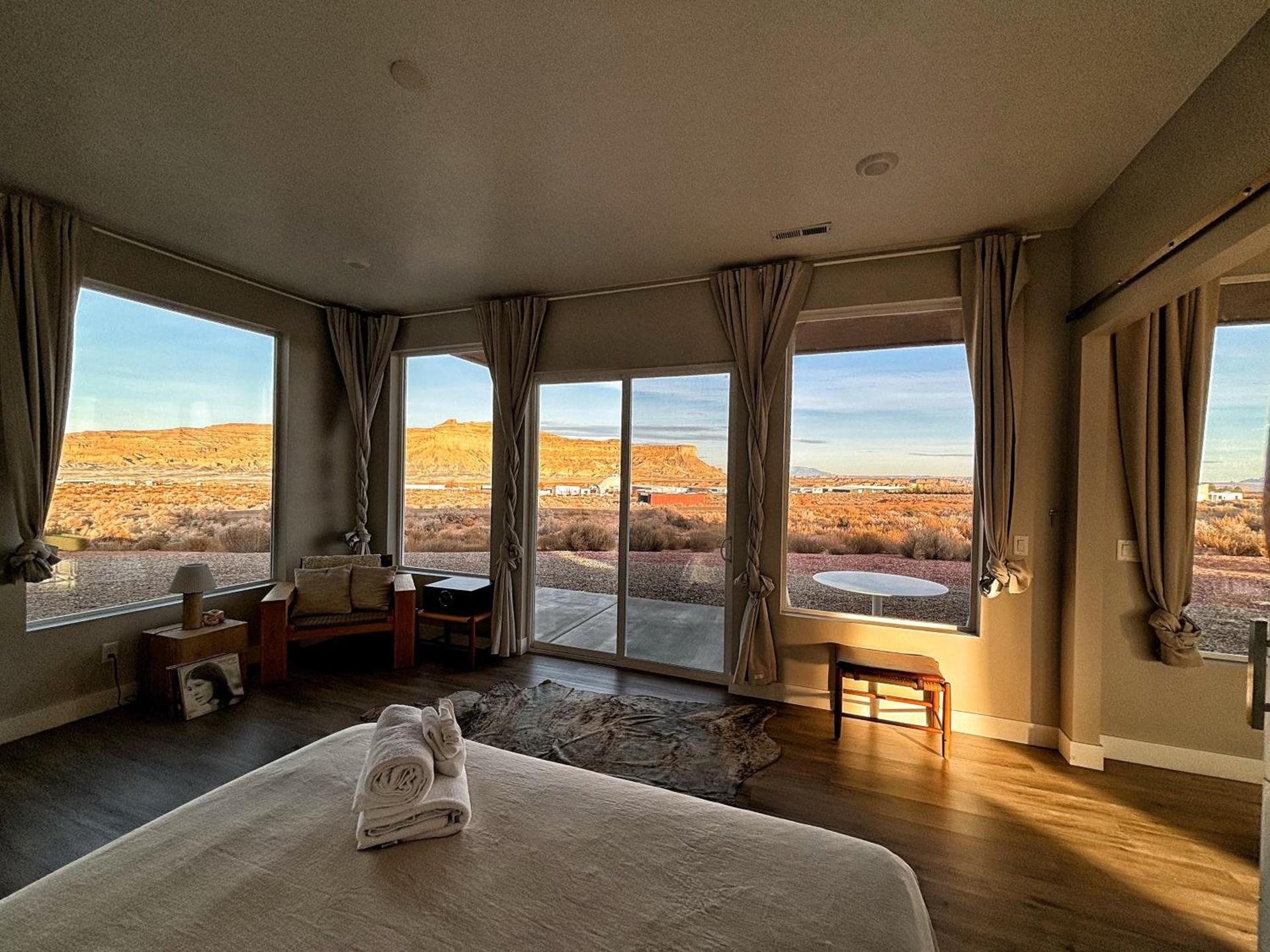 Canyon Oasis suite with Grand Mesa view photo 38