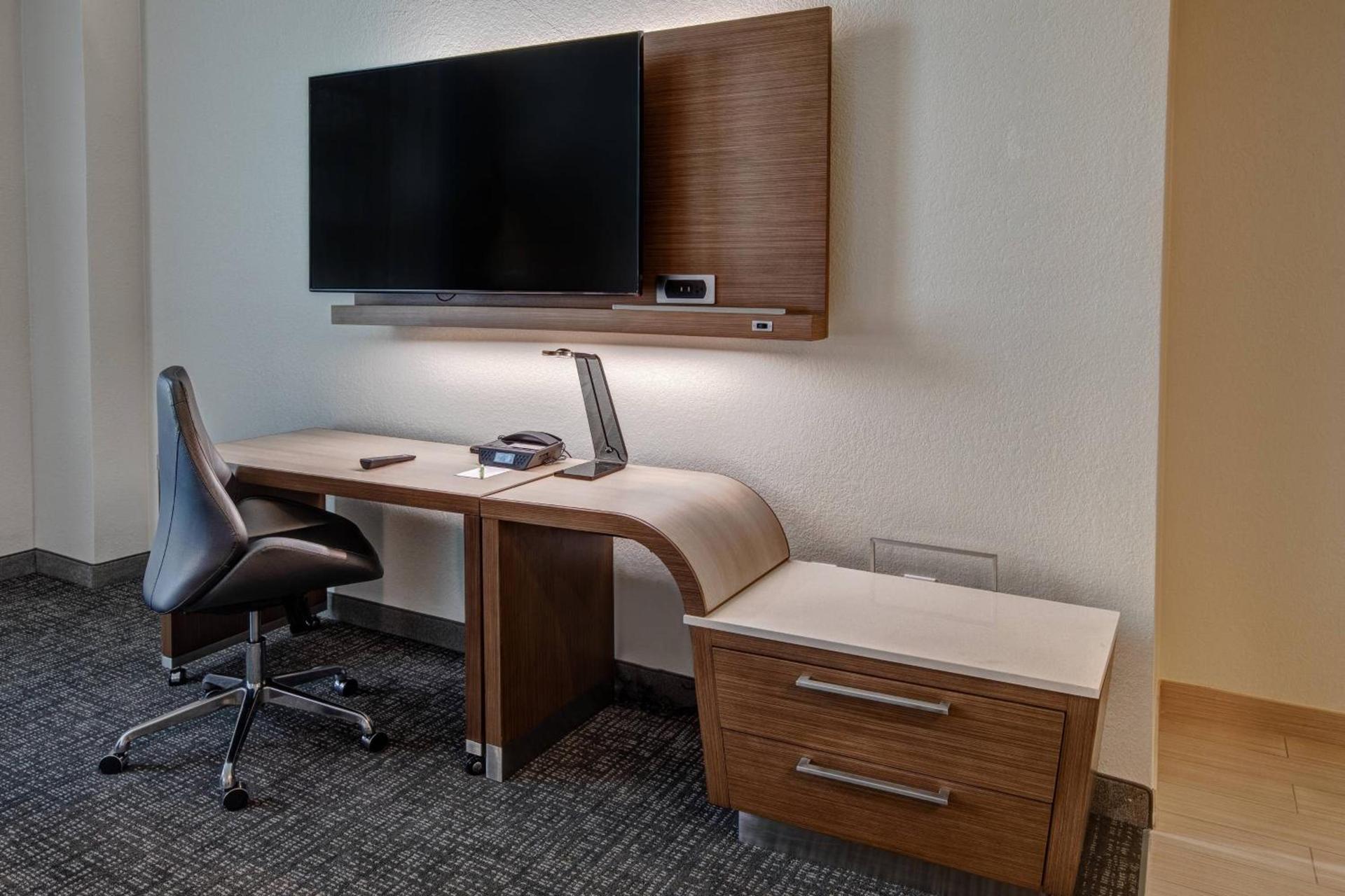Courtyard by Marriott Dulles Airport Herndon photo 10