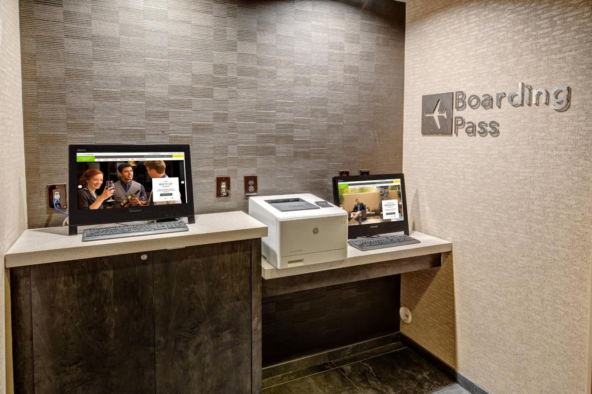 Courtyard by Marriott Dulles Airport Herndon photo 14