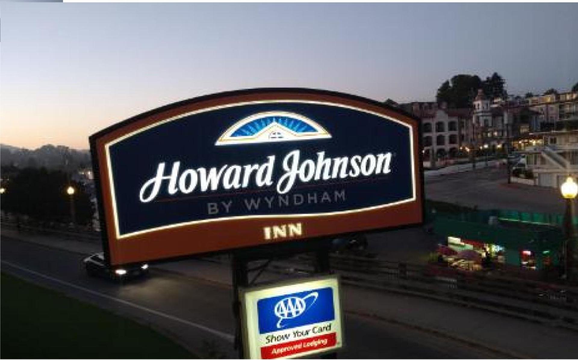 Howard Johnson by Wyndham Santa Cruz photo 79