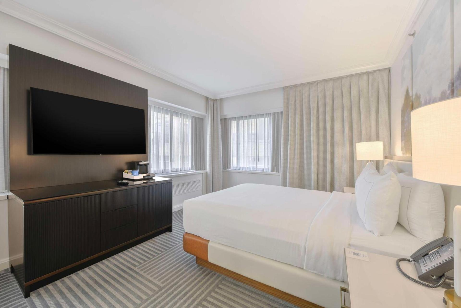 Capital Hilton photo 38