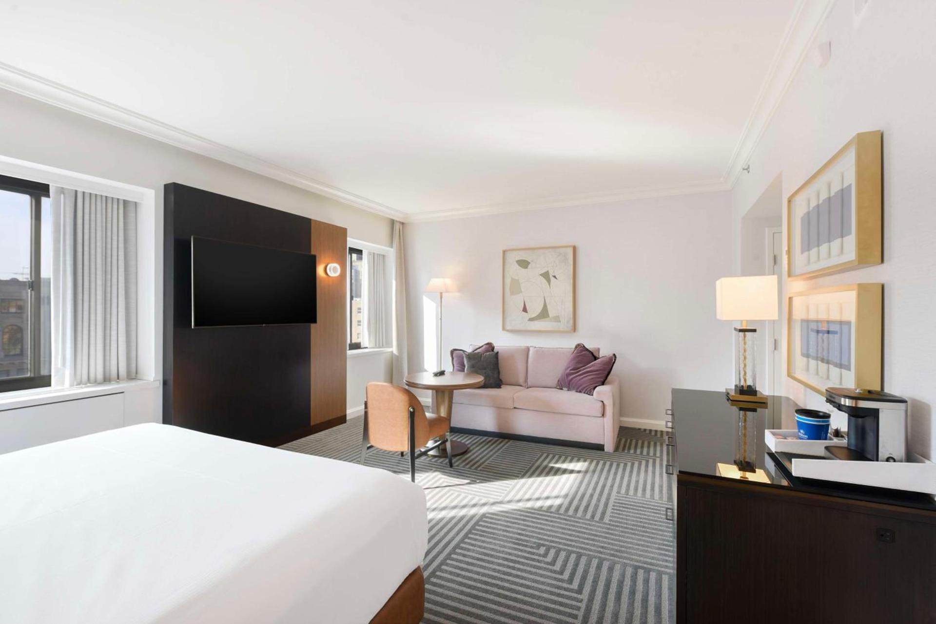 Capital Hilton photo 41