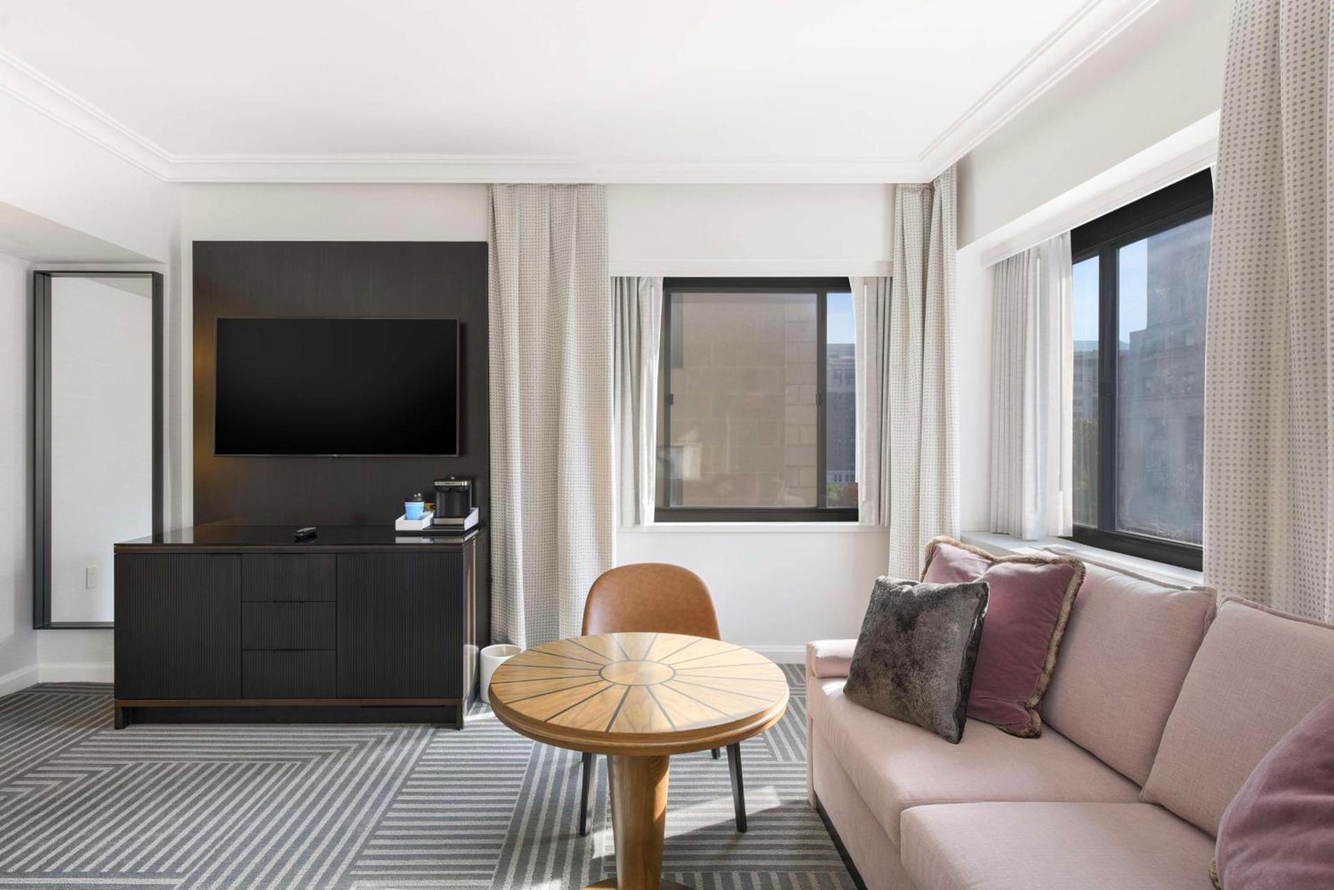Capital Hilton photo 43