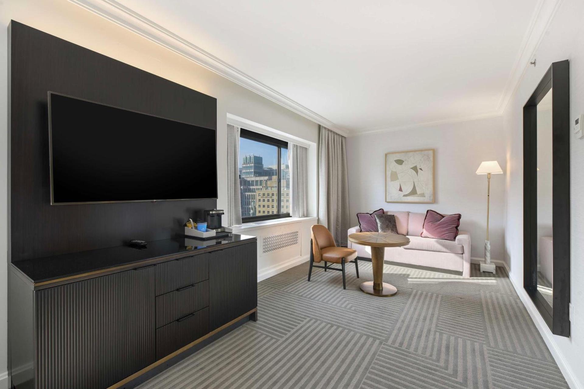 Capital Hilton photo 48