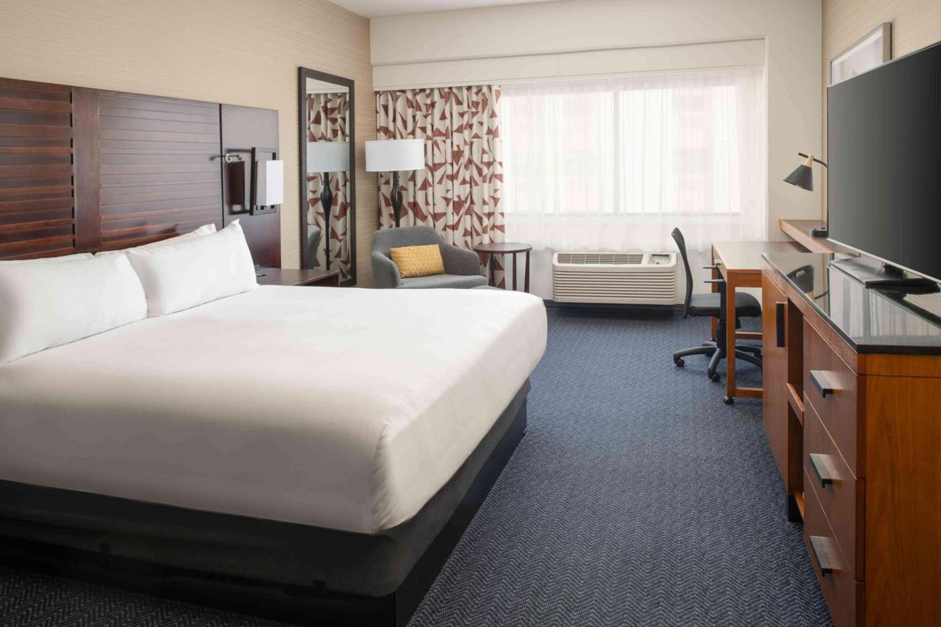 DoubleTree by Hilton San Francisco Airport photo 17