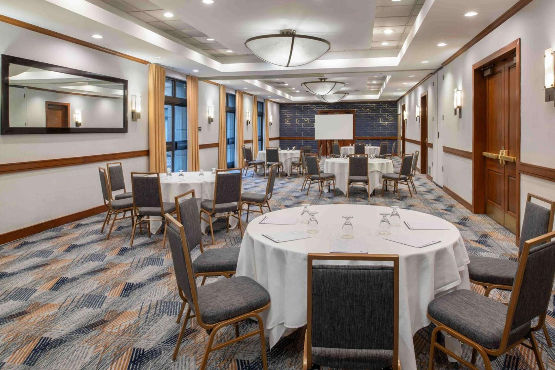 DoubleTree by Hilton San Francisco Airport photo 46