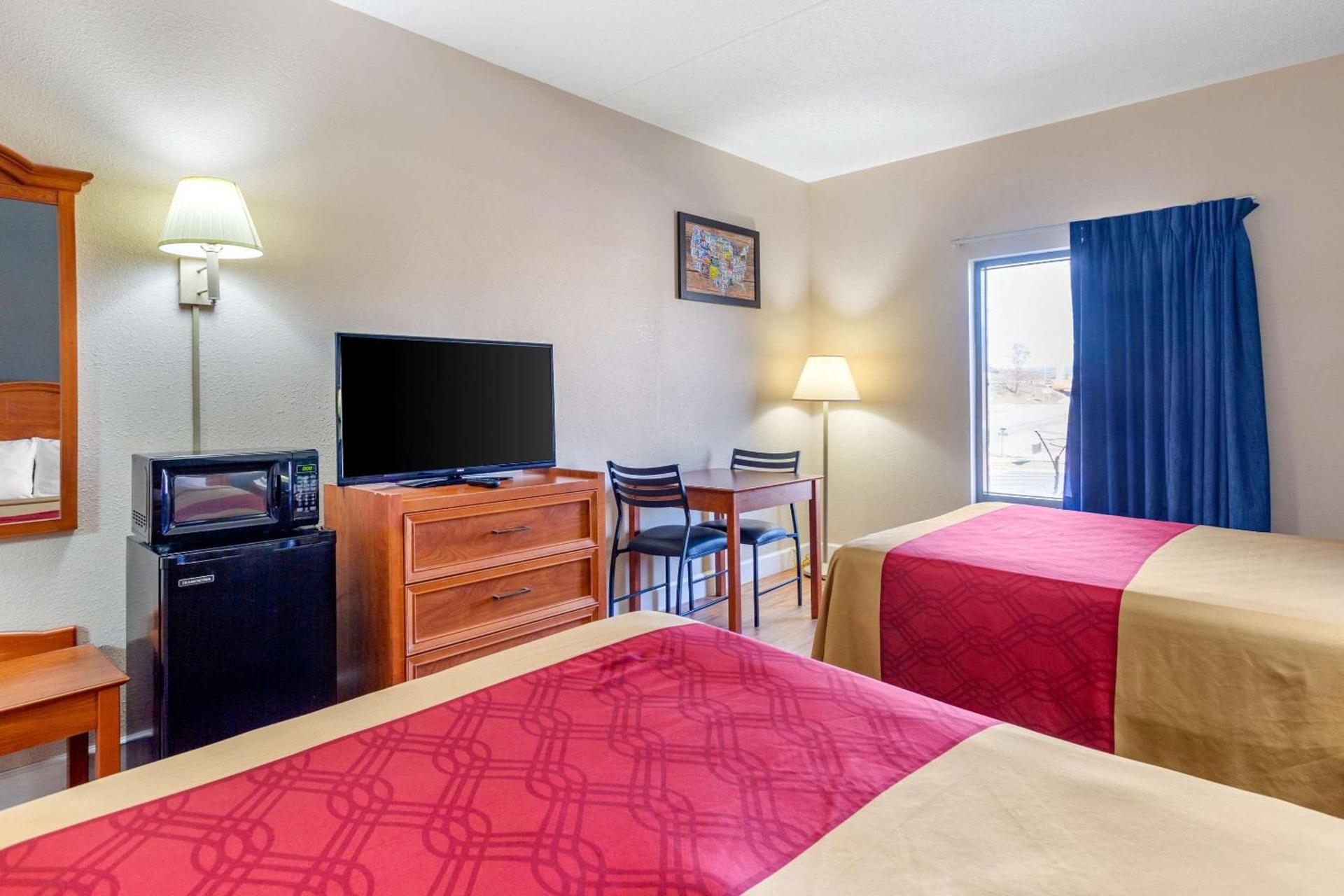 Econo Lodge Lookout Mountain photo 14