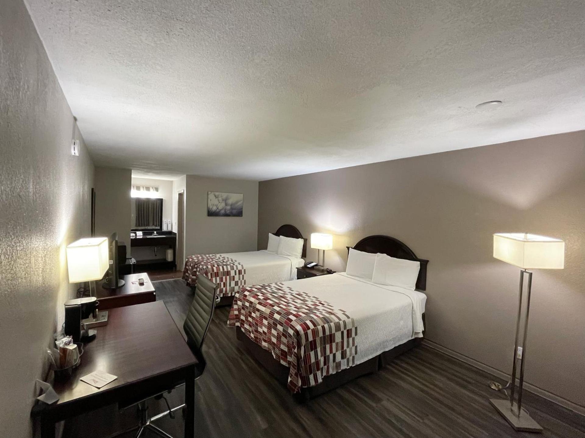 Econo Lodge Childress photo 3
