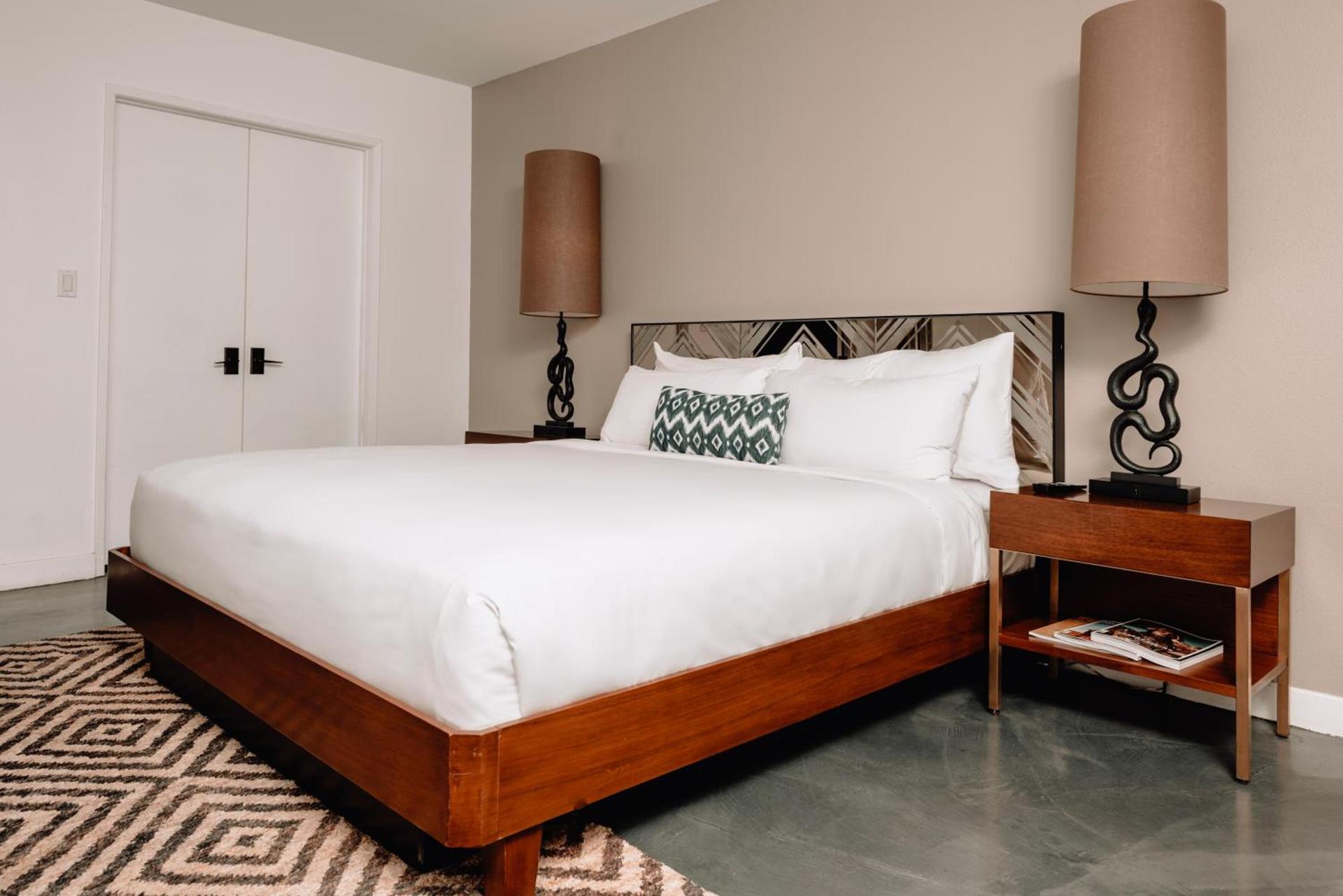 V Capri Palm Springs, a Dolce by Wyndham photo 21