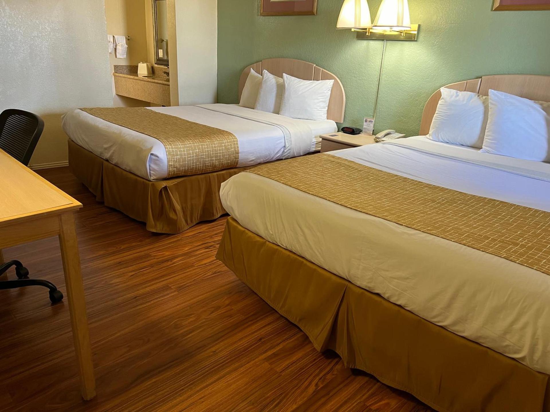 Travelodge by Wyndham Holbrook photo 42
