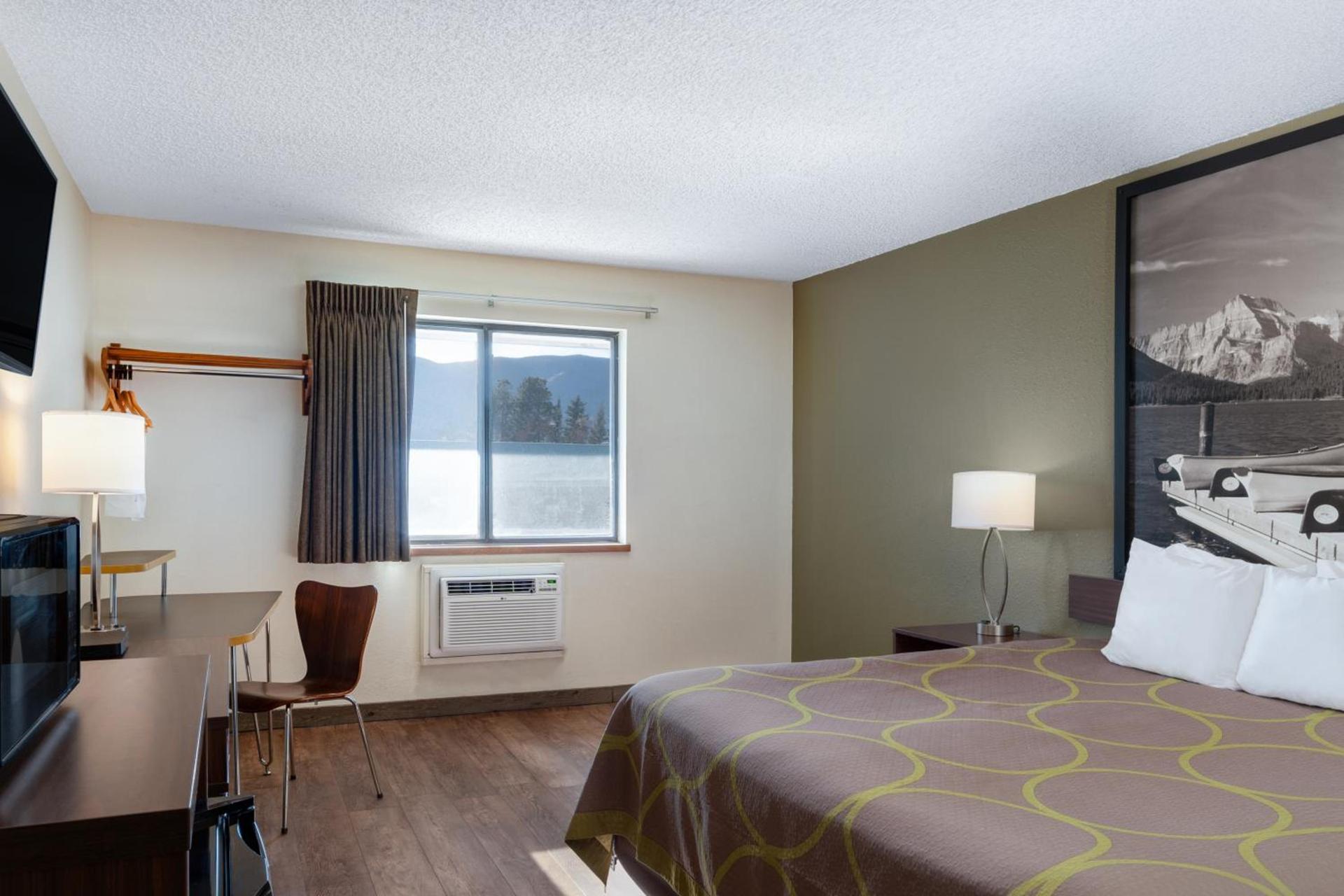 Super 8 by Wyndham Livingston Yellowstone photo 7