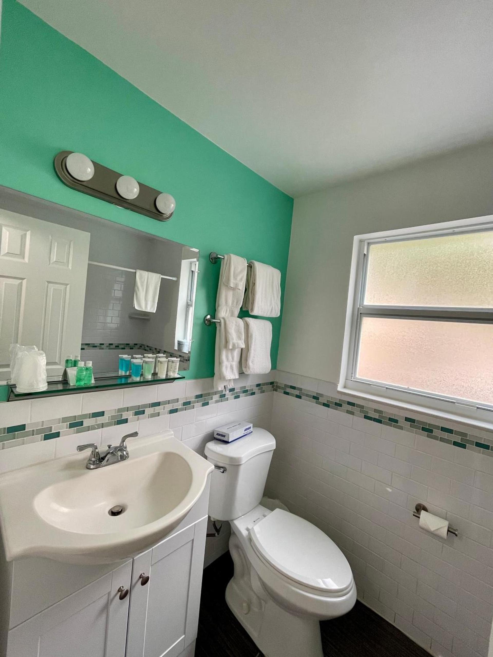 Nobleton Hotel photo 22