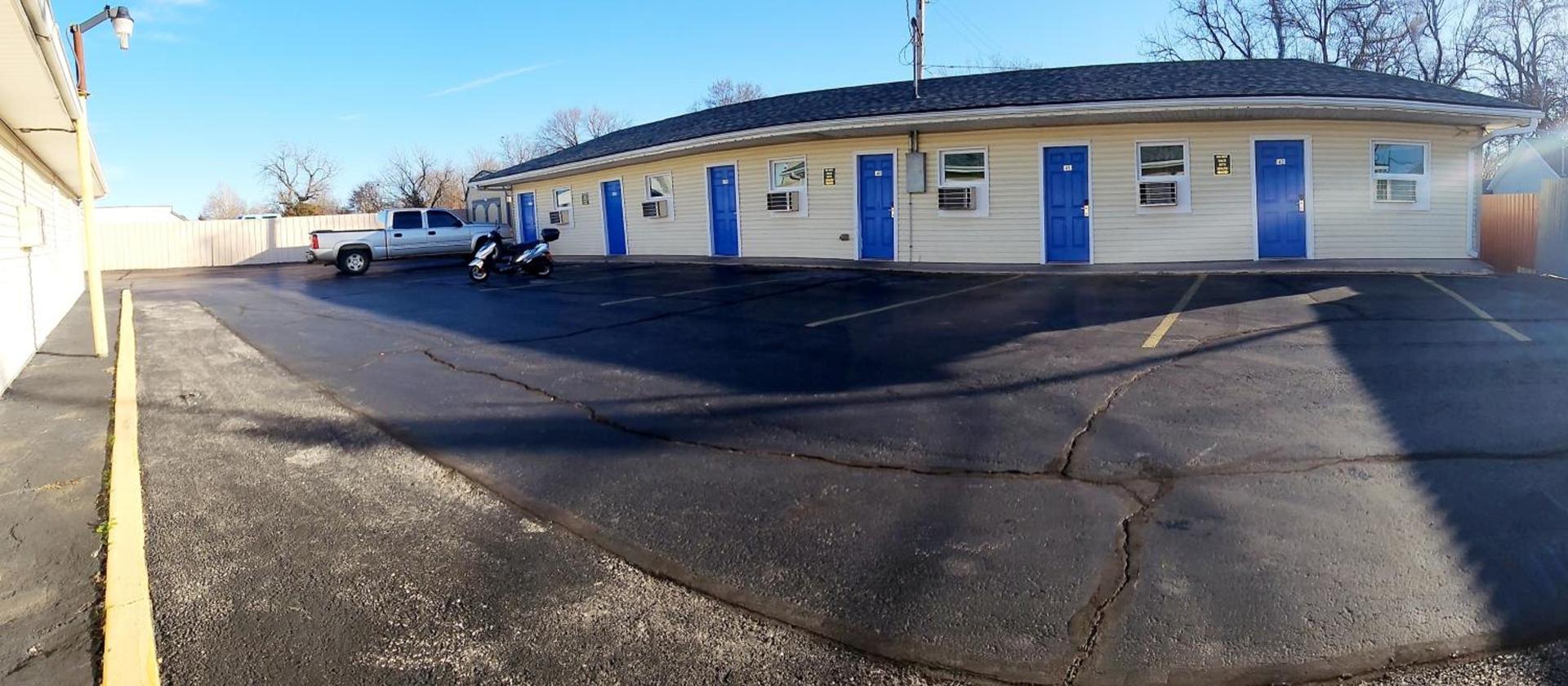 Plaza Motel photo 35