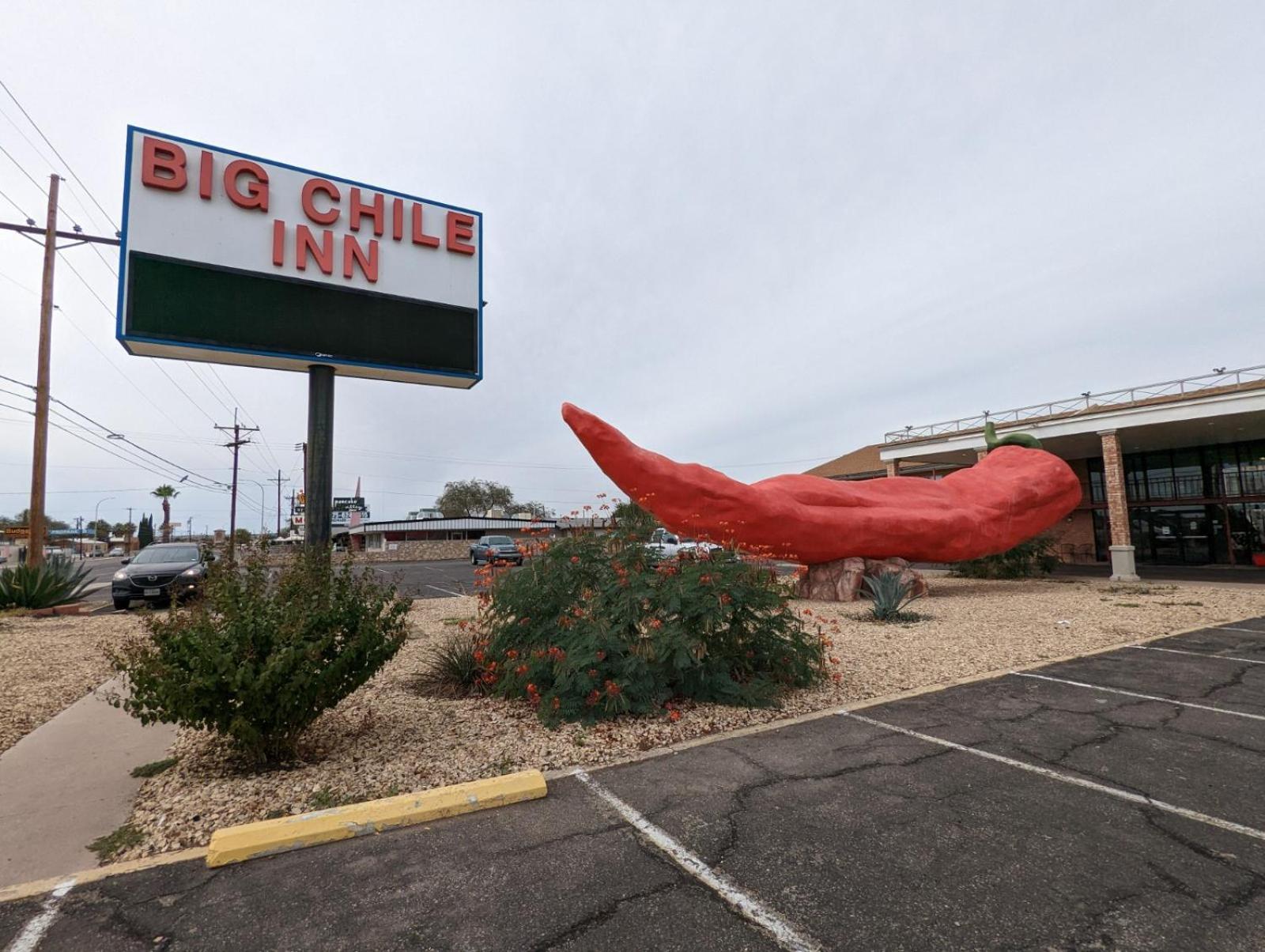 Big Chile Inn & Suites photo 25