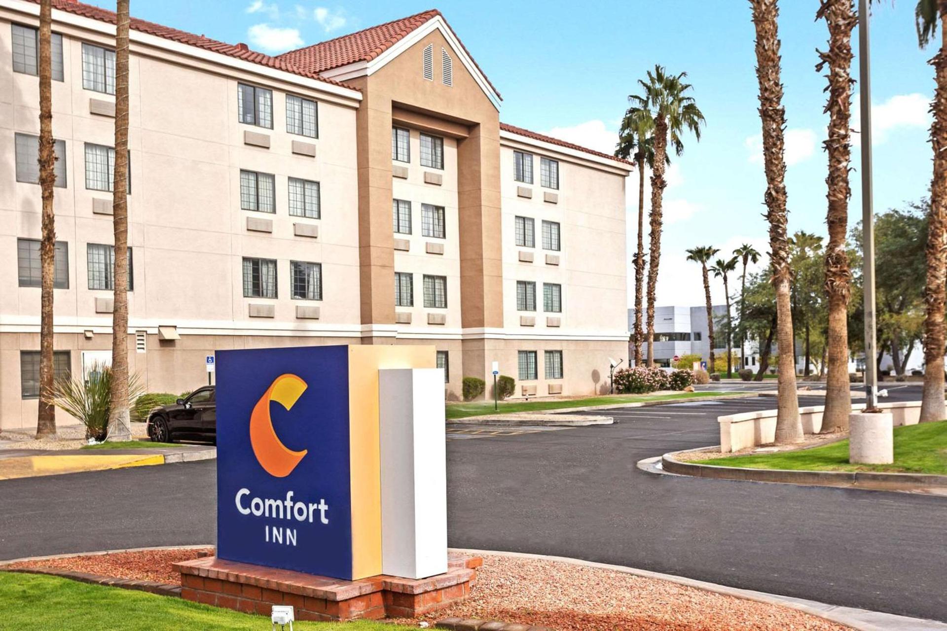 Comfort Inn Chandler - Phoenix South I-10 photo 3