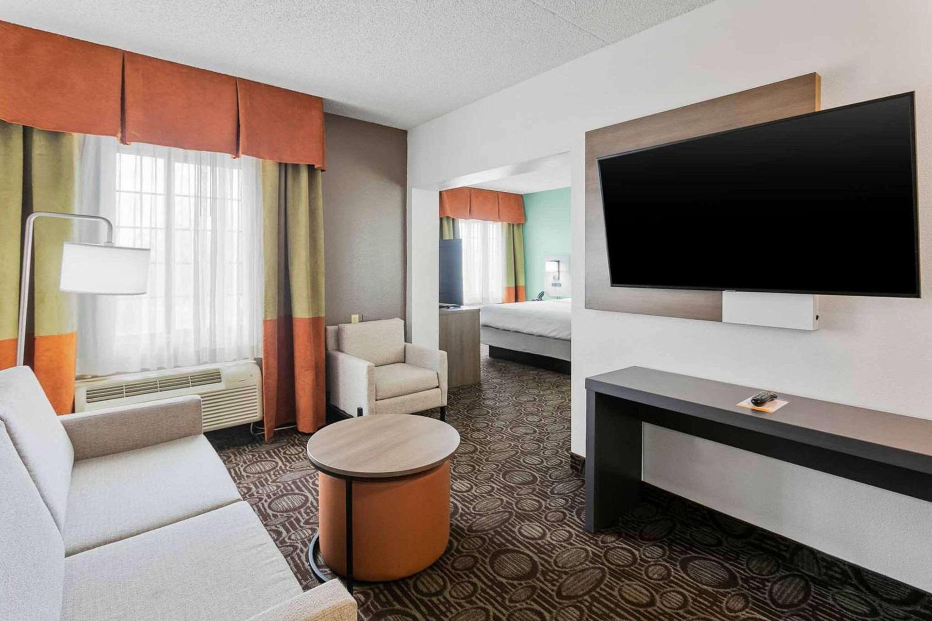 Comfort Inn Chandler - Phoenix South I-10 photo 29