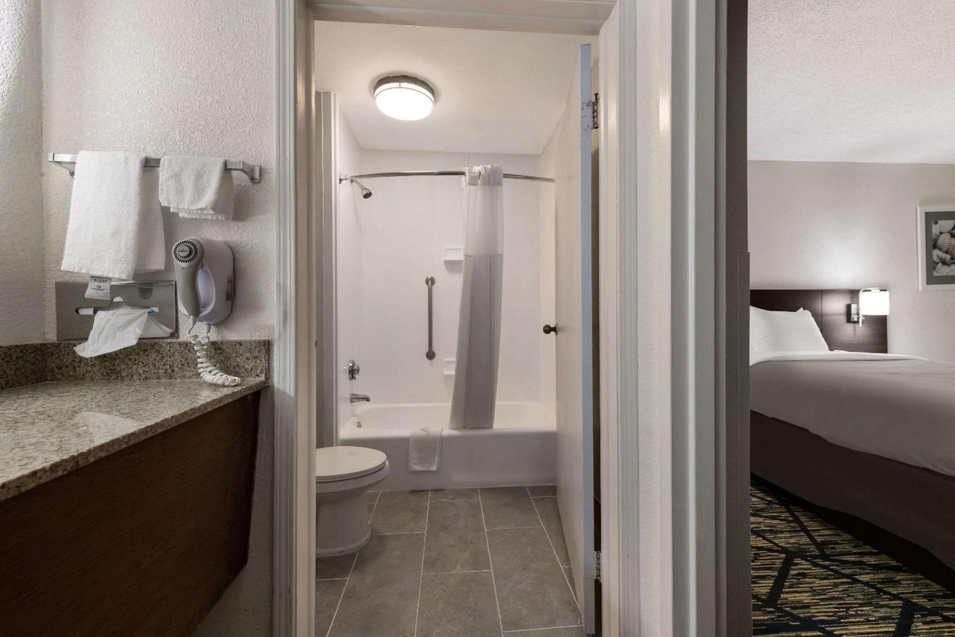 Quality Inn Orange Park Jacksonville photo 10