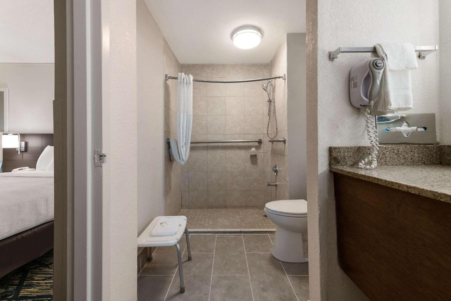 Quality Inn Orange Park Jacksonville photo 15
