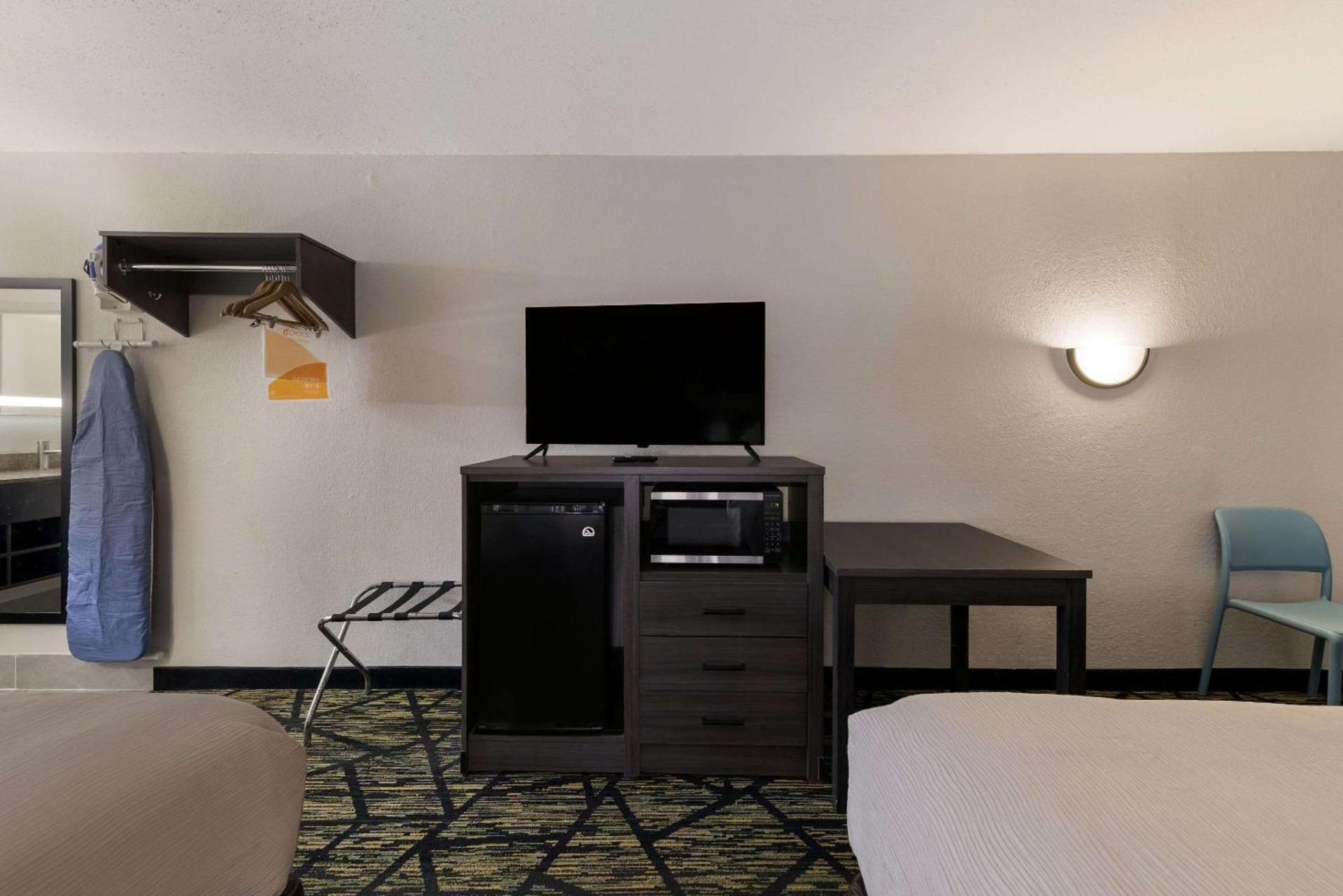 Quality Inn Orange Park Jacksonville photo 18