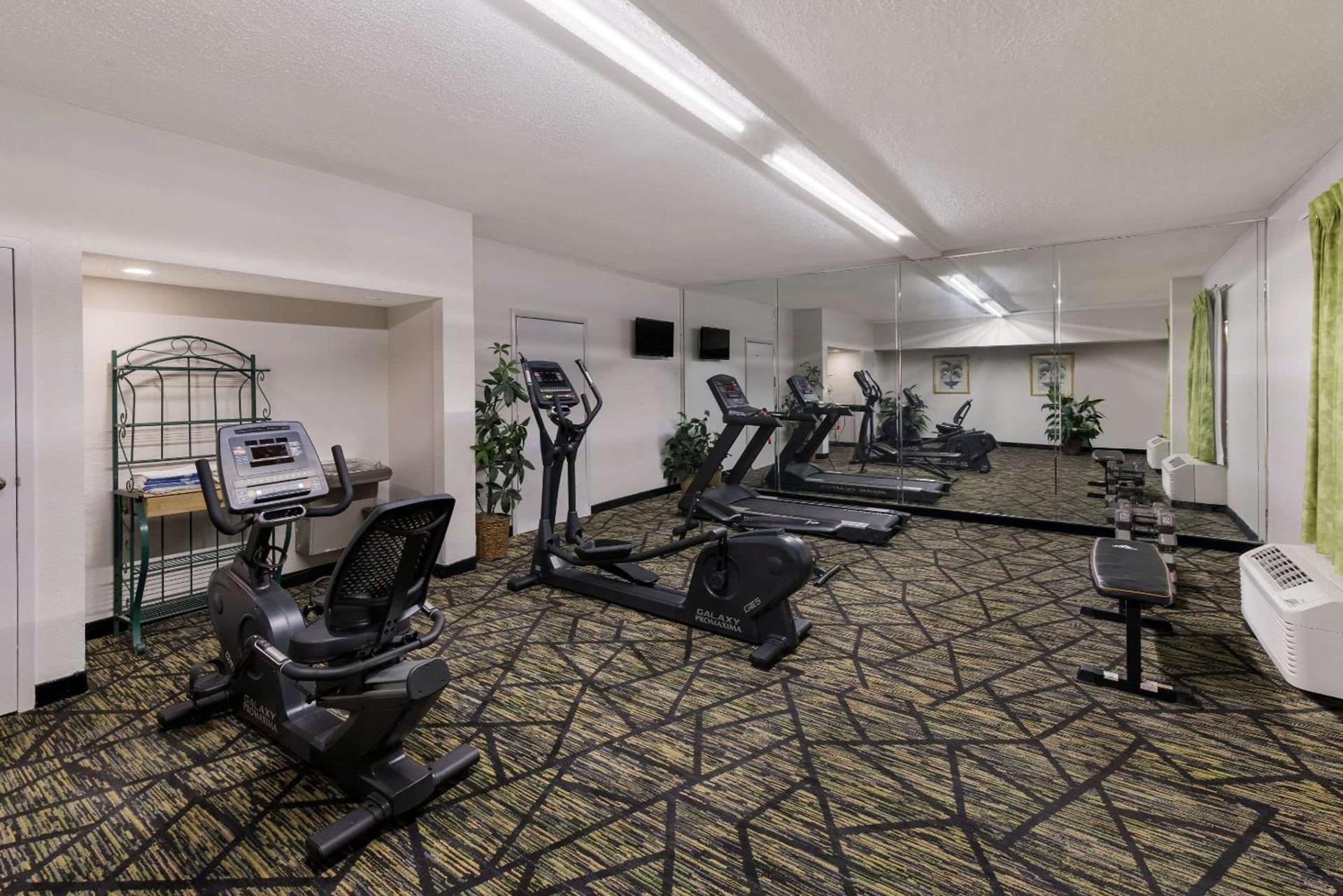 Quality Inn Orange Park Jacksonville photo 22