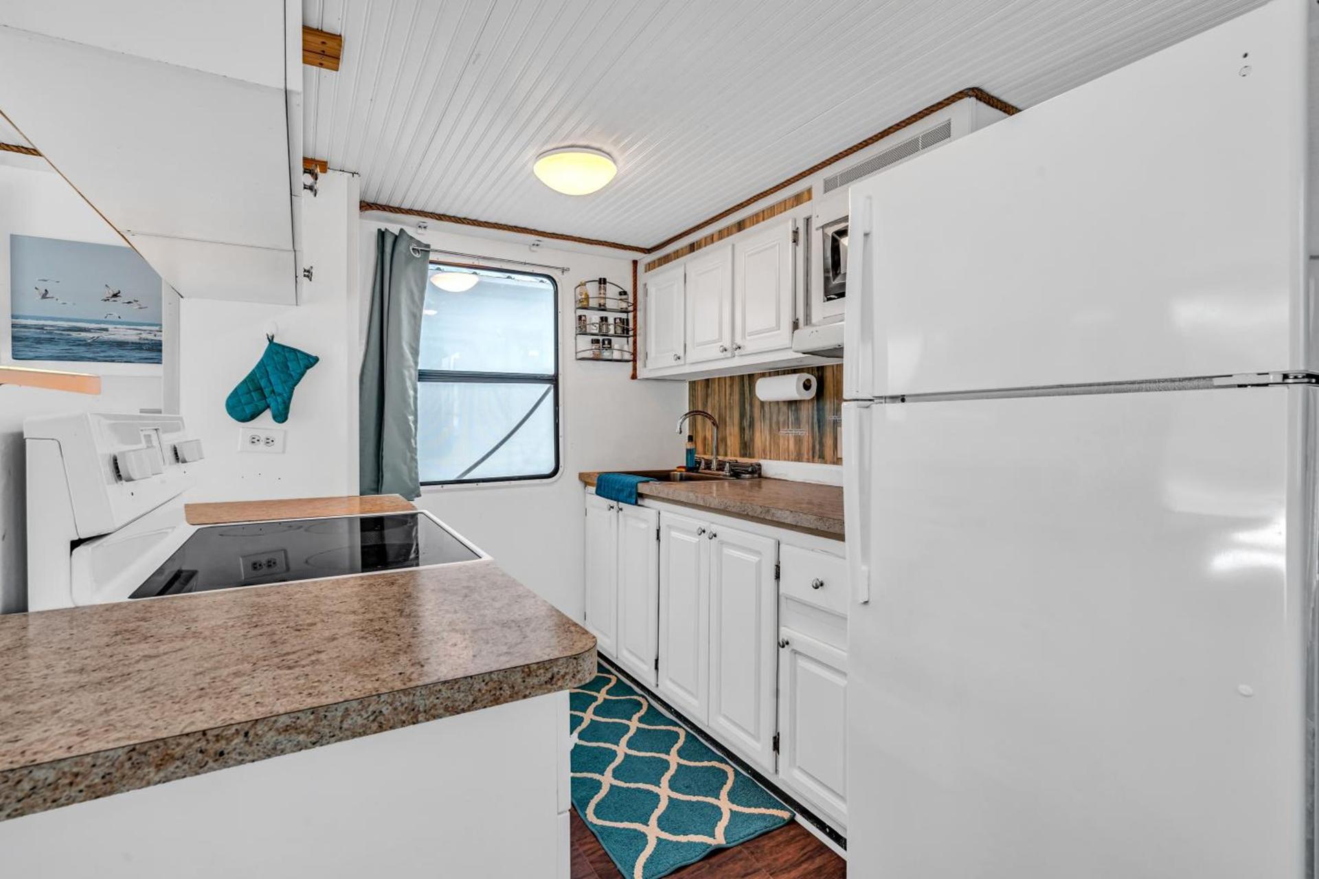 Treasure Harbor photo 38