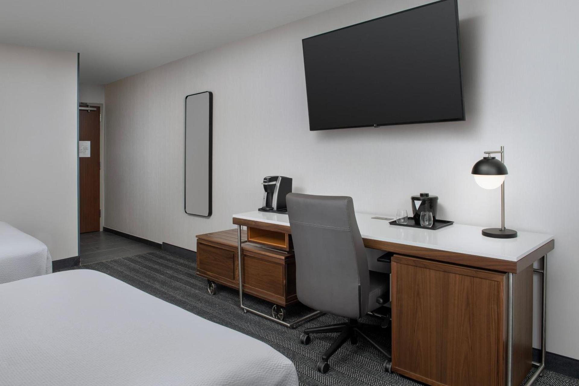 Courtyard by Marriott San Diego Carlsbad photo 31