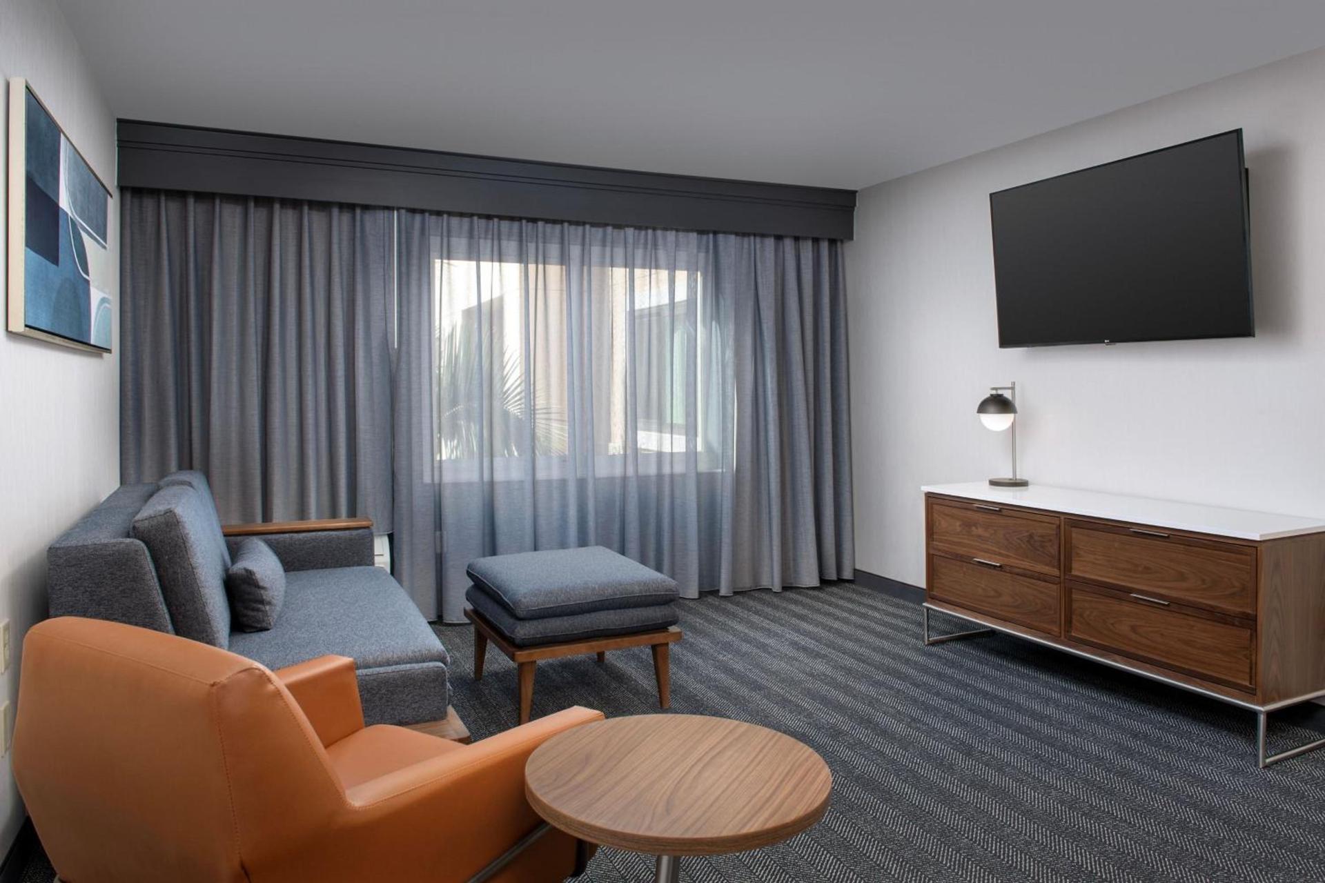 Courtyard by Marriott San Diego Carlsbad photo 42