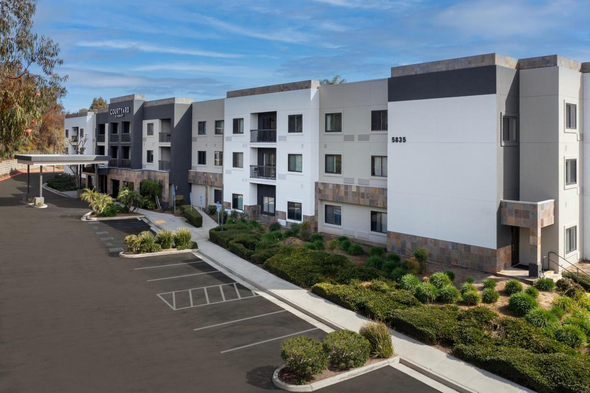Courtyard by Marriott San Diego Carlsbad photo 23