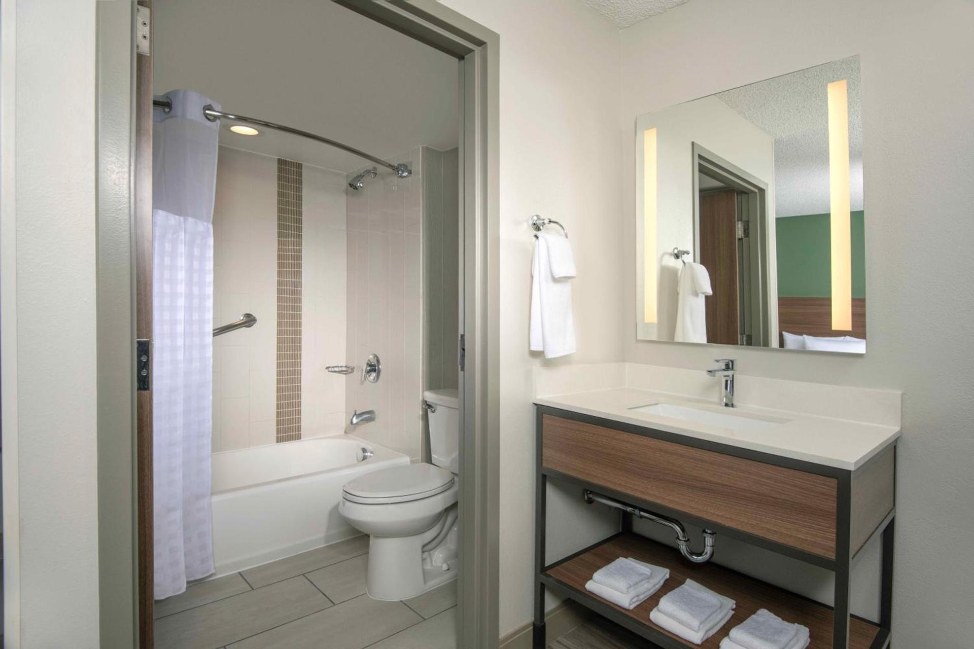 Hyatt Place Denver-South/Park Meadows photo 33