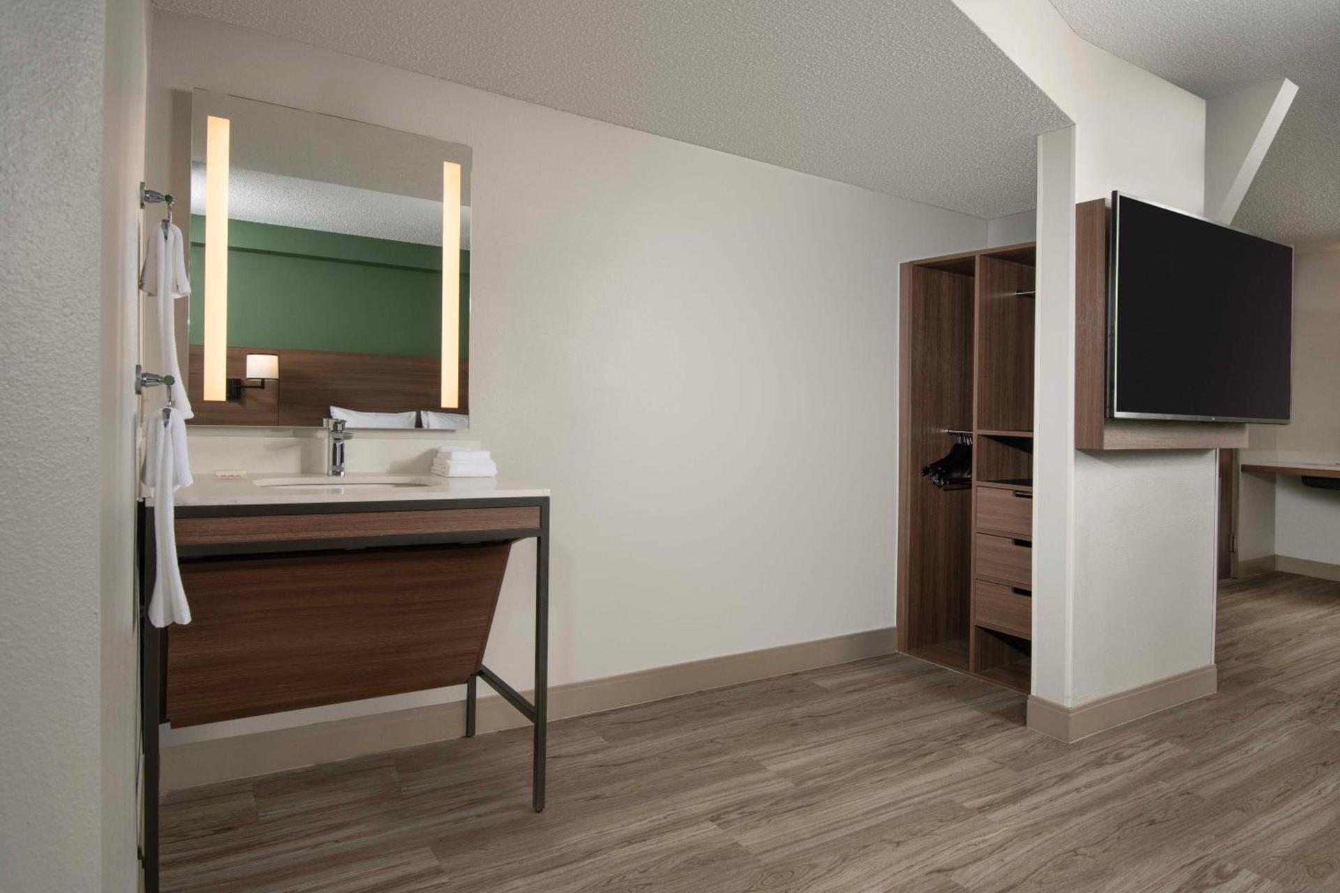 Hyatt Place Denver-South/Park Meadows photo 41