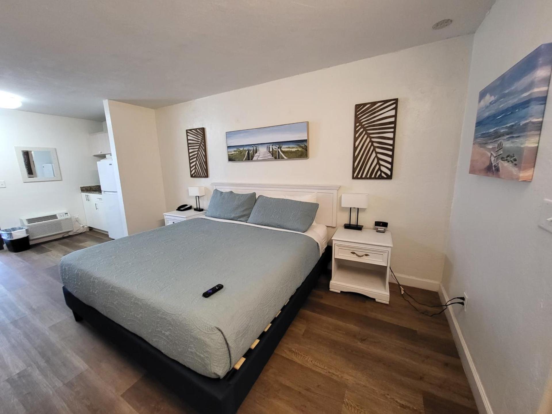 Beachside Hotel photo 5