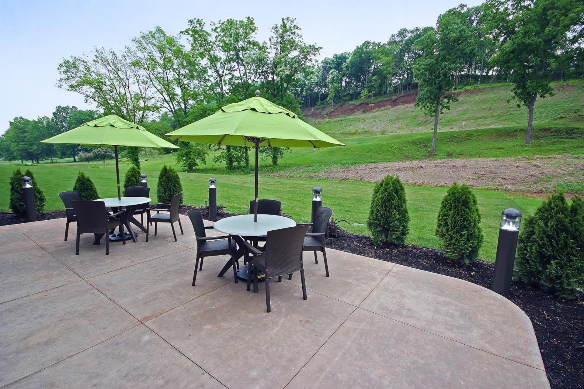 Comfort Suites Marietta-Parkersburg photo 8