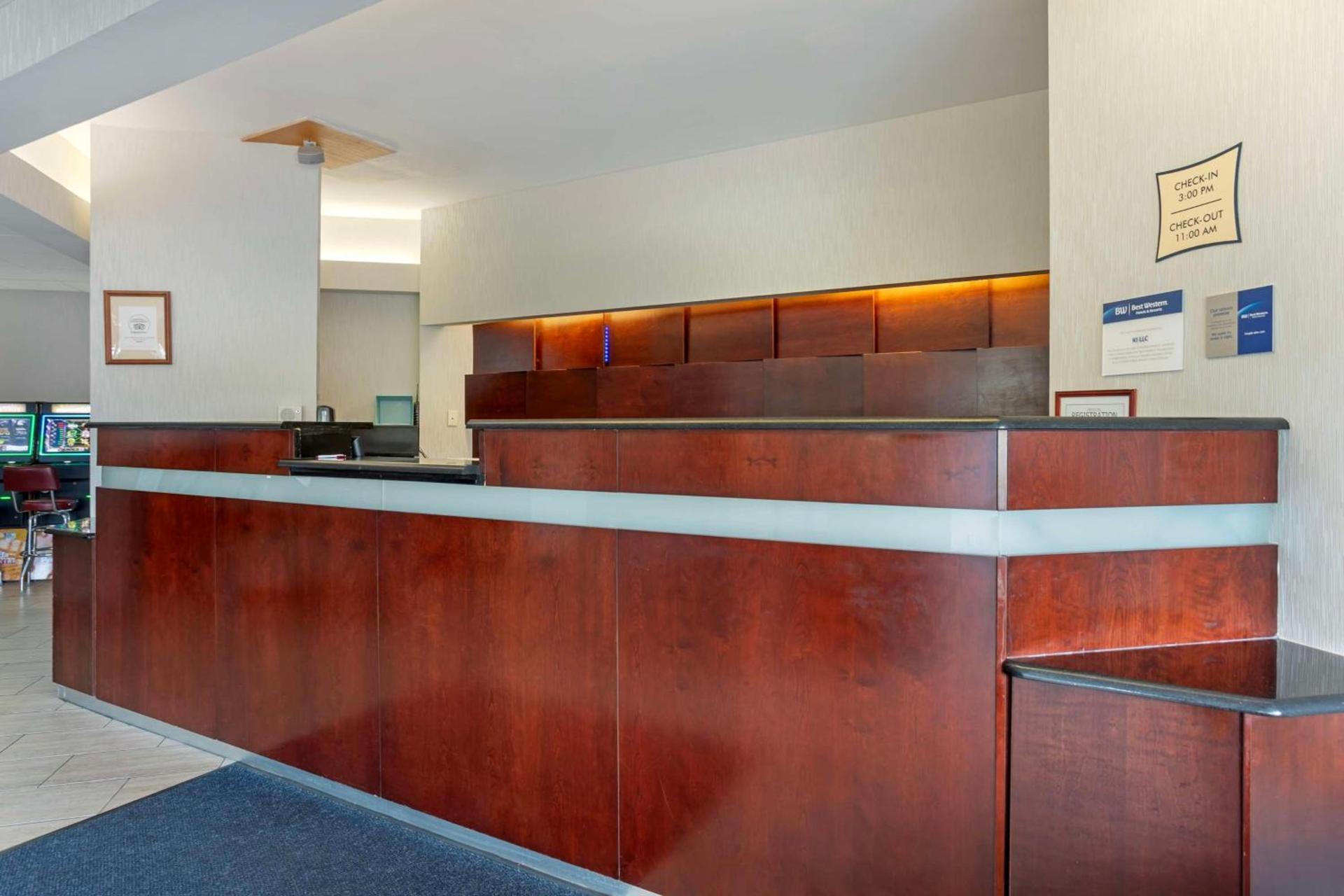 Best Western Plus Reading Inn & Suites photo 7