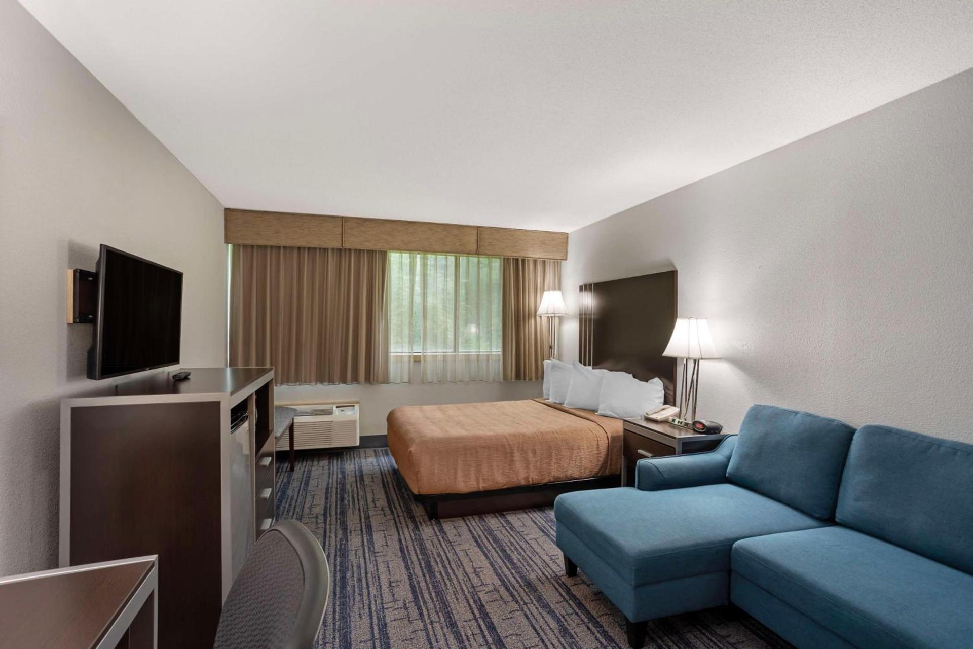 Best Western Plus Reading Inn & Suites photo 40
