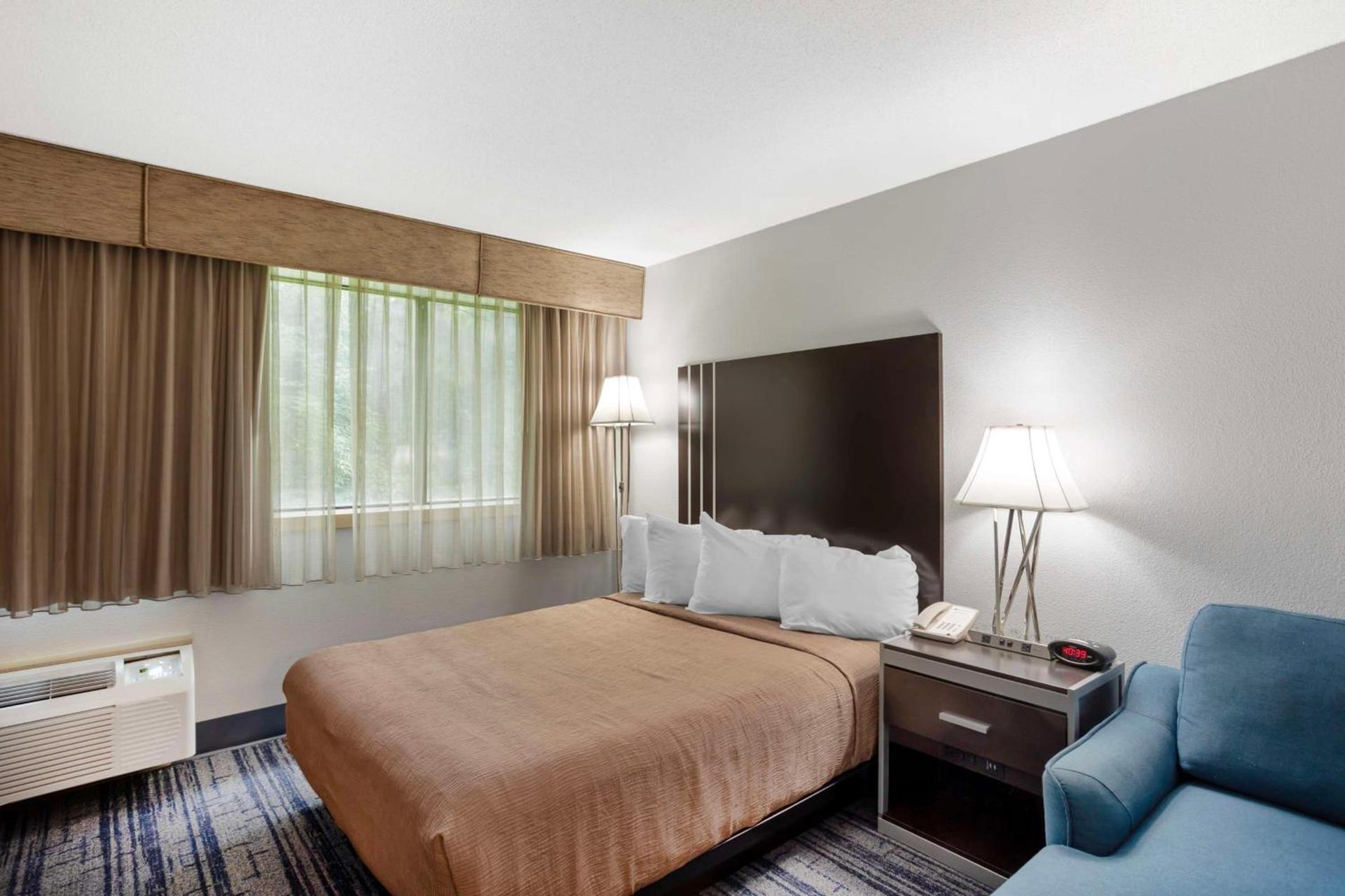 Best Western Plus Reading Inn & Suites photo 41