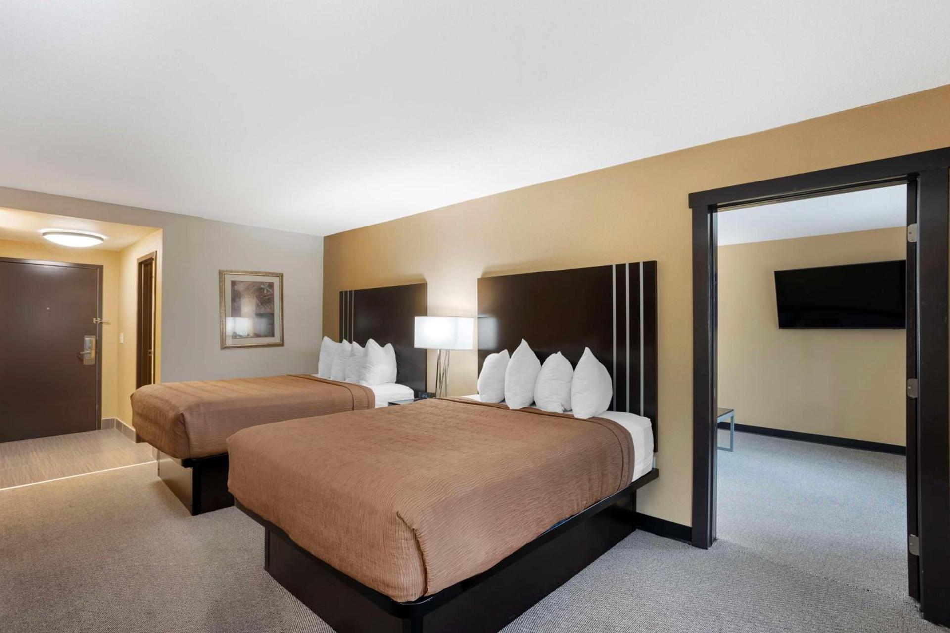 Best Western Plus Reading Inn & Suites photo 23