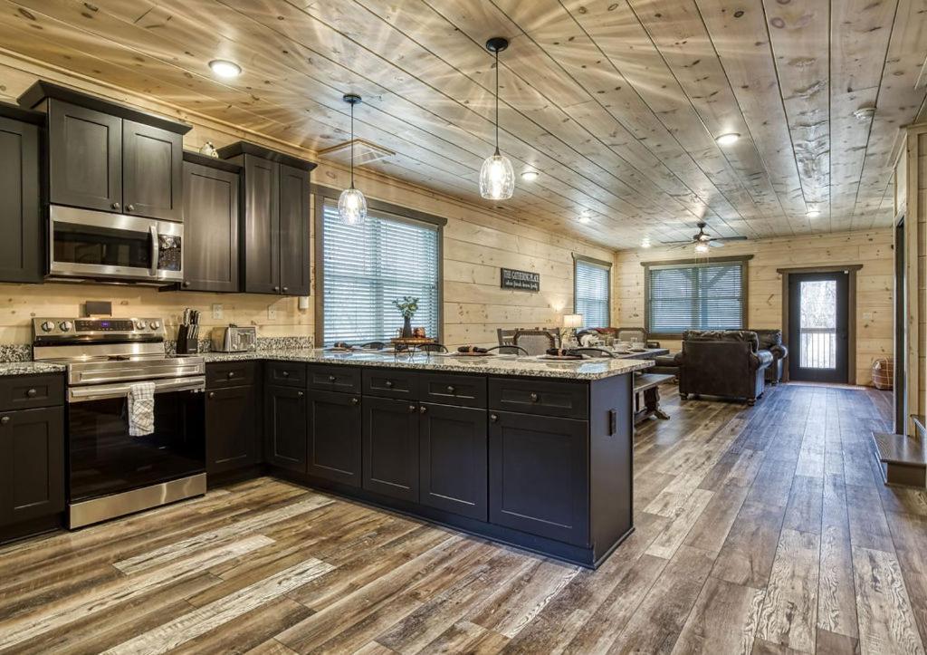 Creekside Lodge photo 3