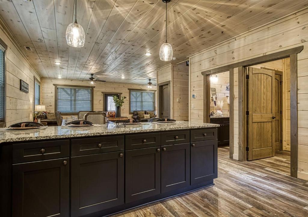 Creekside Lodge photo 5