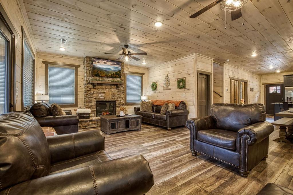 Creekside Lodge photo 11